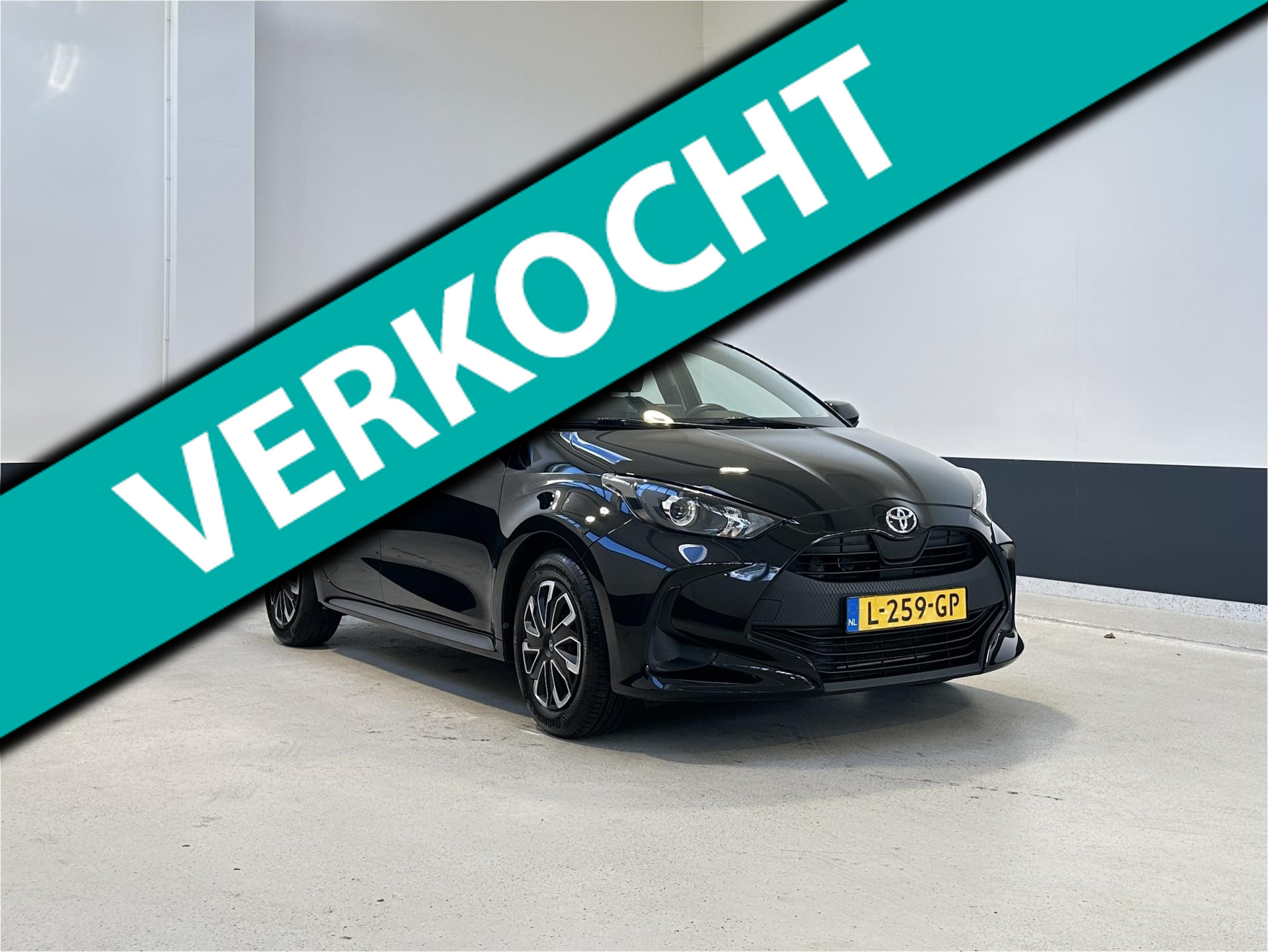 Toyota Toyota Yaris 1.0 VVT-i Active | Apple Carplay\ Android Auto | Camera| NL | 1 Eig | 2021 - voorkant