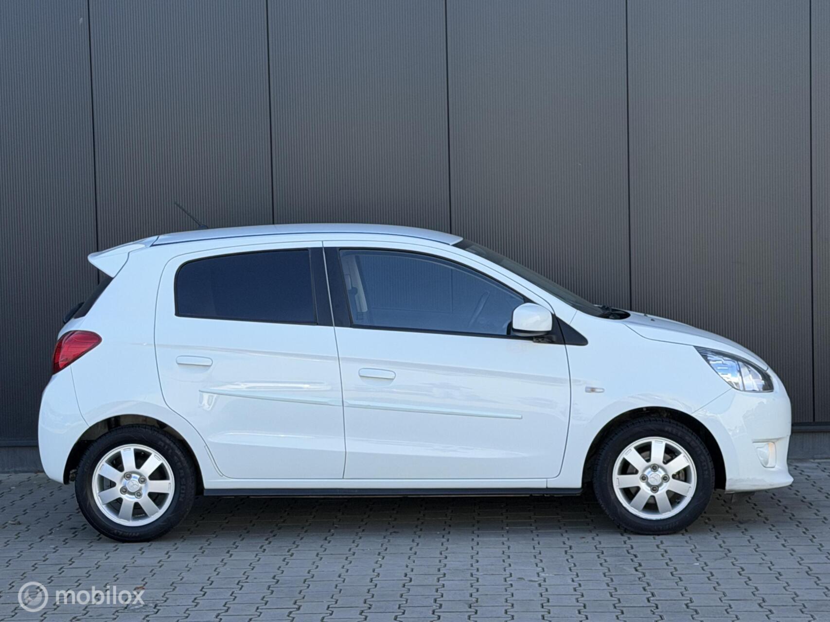 Foto van Mitsubishi Mitsubishi Space Star