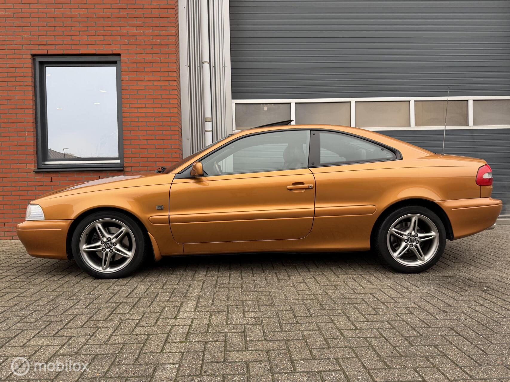 Foto van VOLVO C70