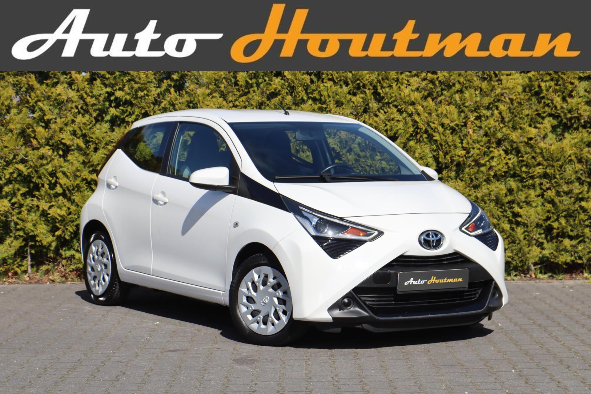 Toyota Toyota Aygo 1.0 VVT-i 2021 ? | Camera ? | CarPlay ? | ECC ❄️ | LMV ? | 82DKM | Zuinig! 2021 - voorkant