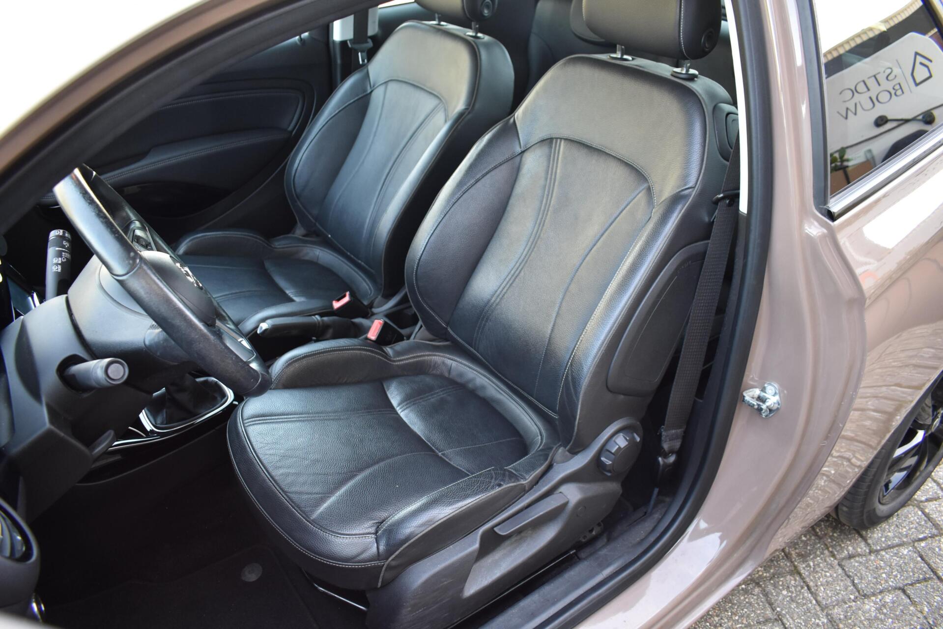 Foto van Opel Adam
