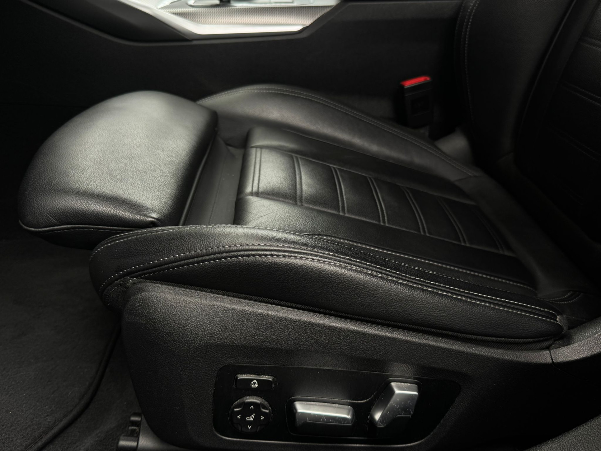 Foto van BMW 330e