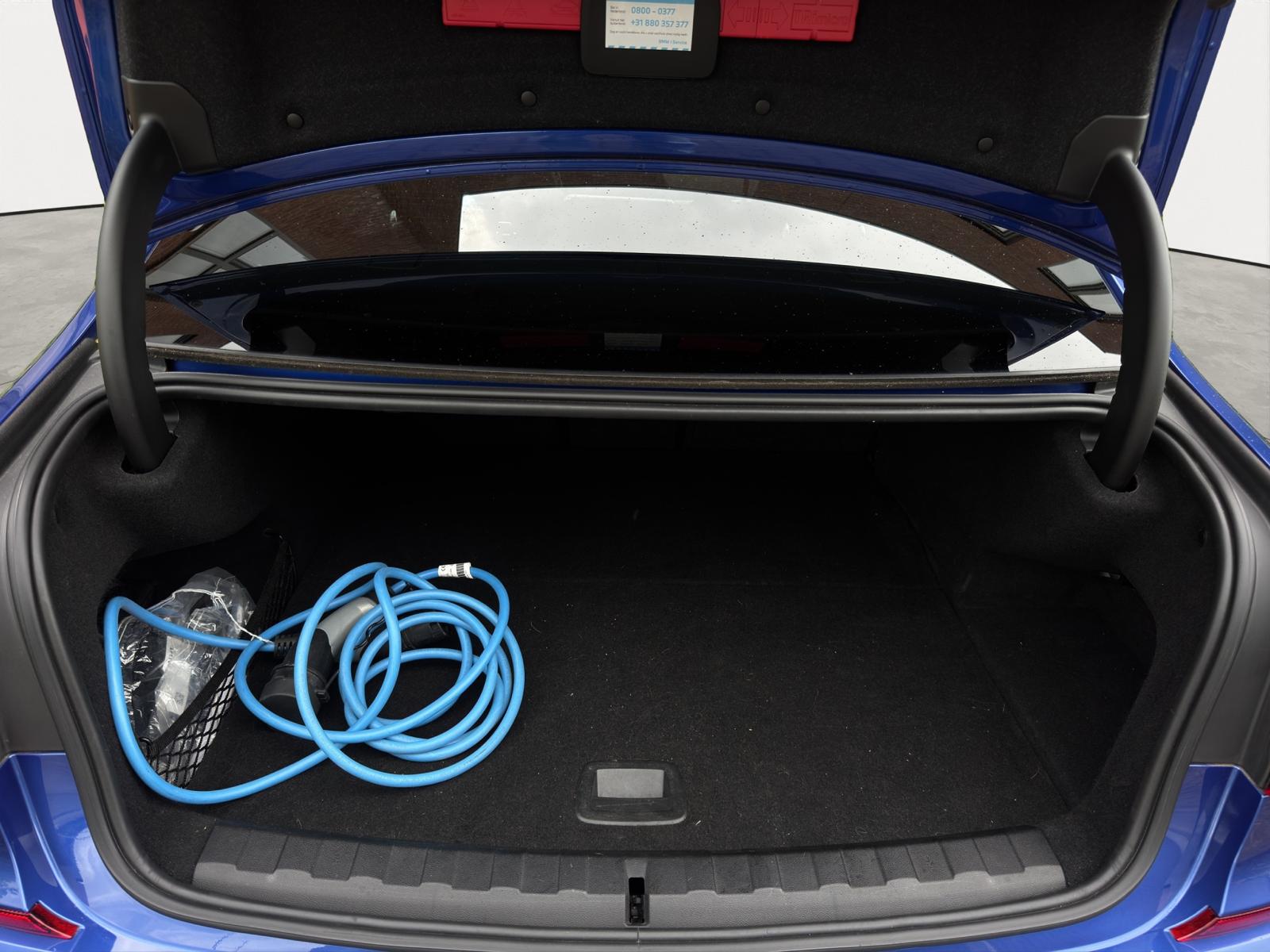 Foto van BMW 330e