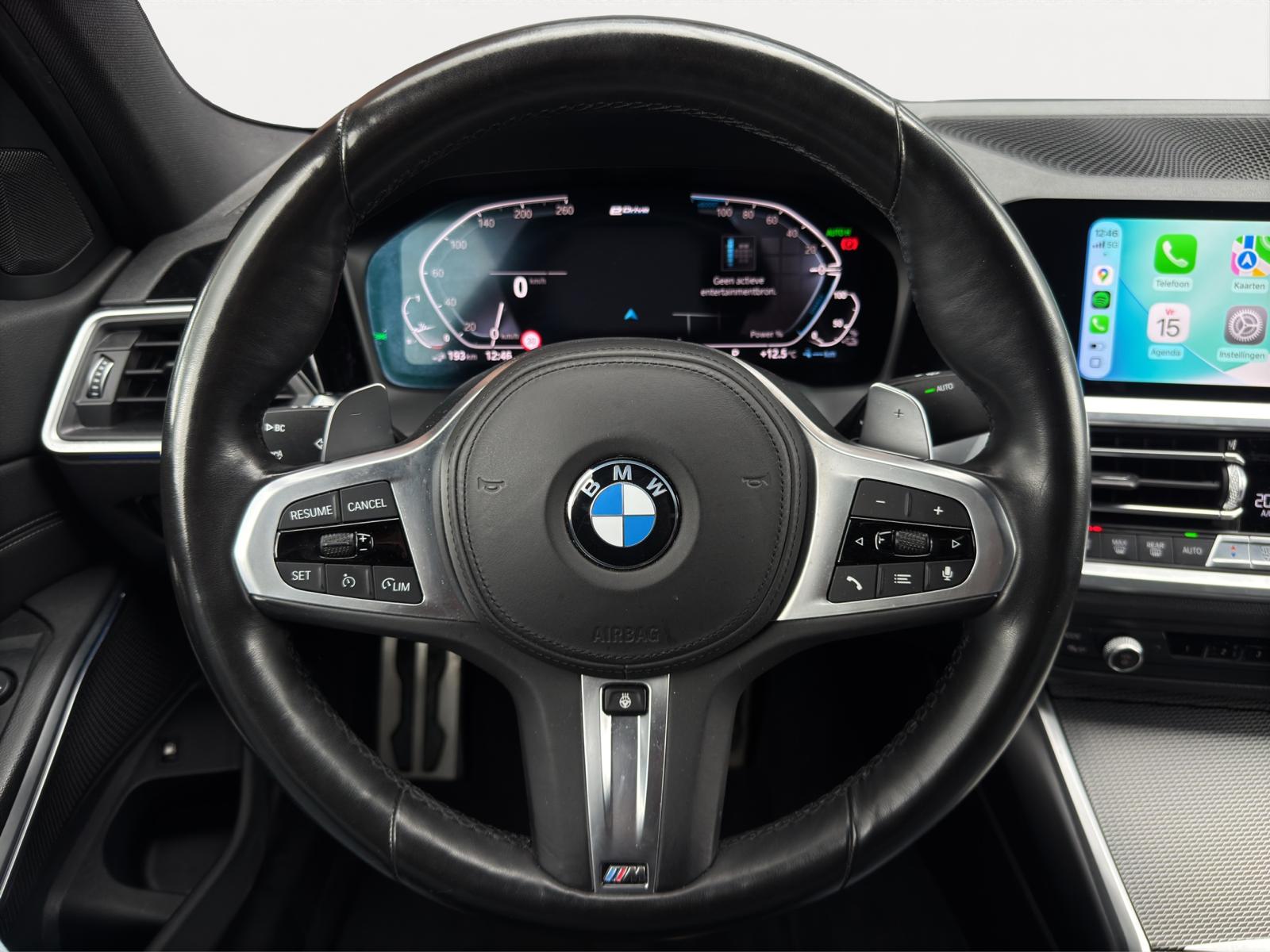 Foto van BMW 330e