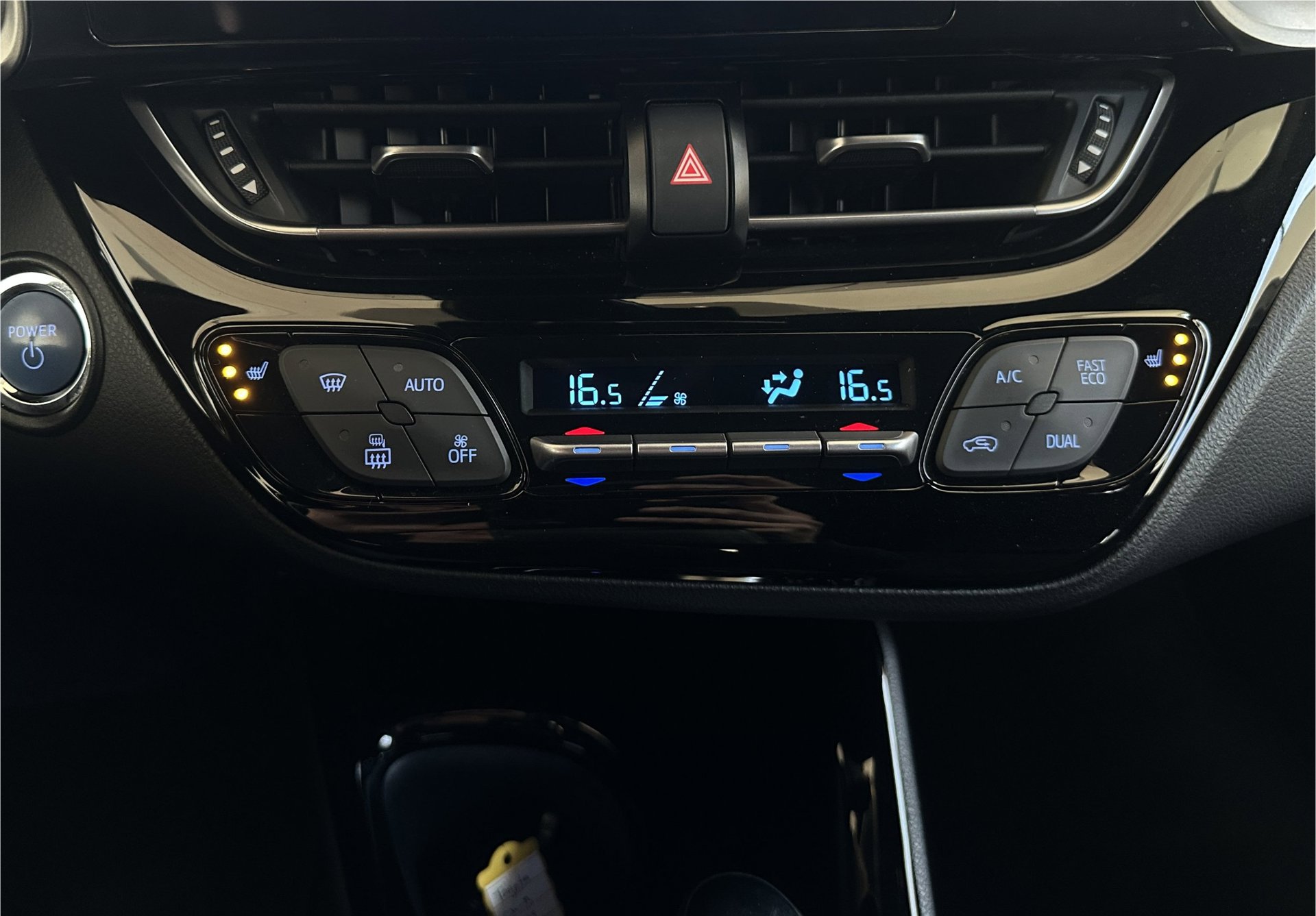 Foto van Toyota Toyota C-hr