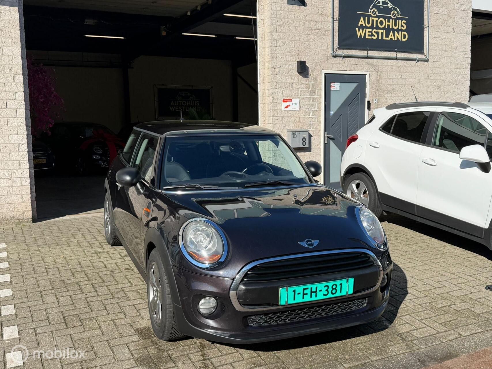 Foto van MINI ONE