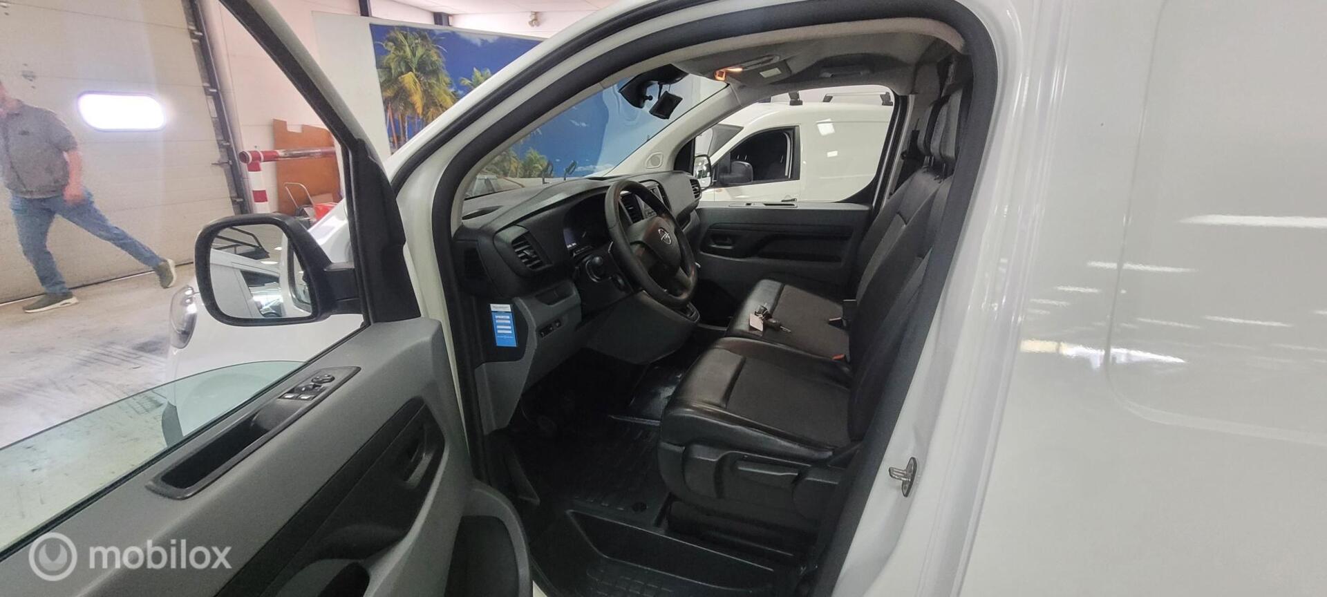 Foto van Opel Vivaro