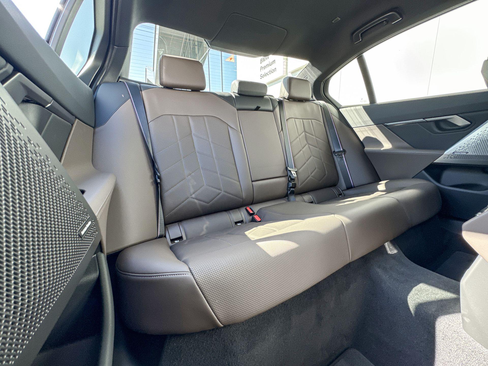 Foto van BMW I5 Edrive40