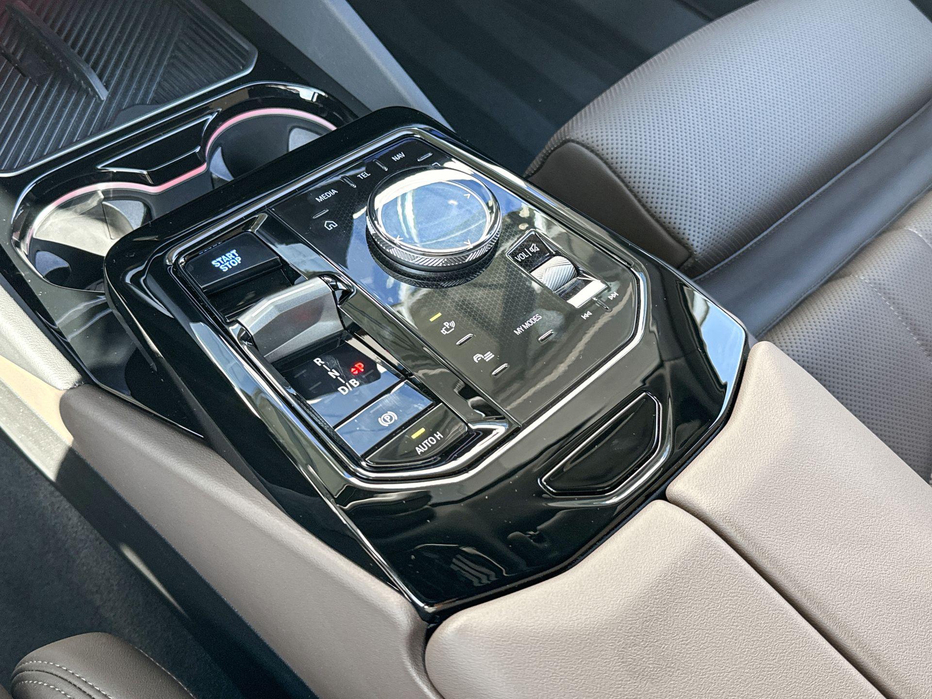 Foto van BMW I5 Edrive40