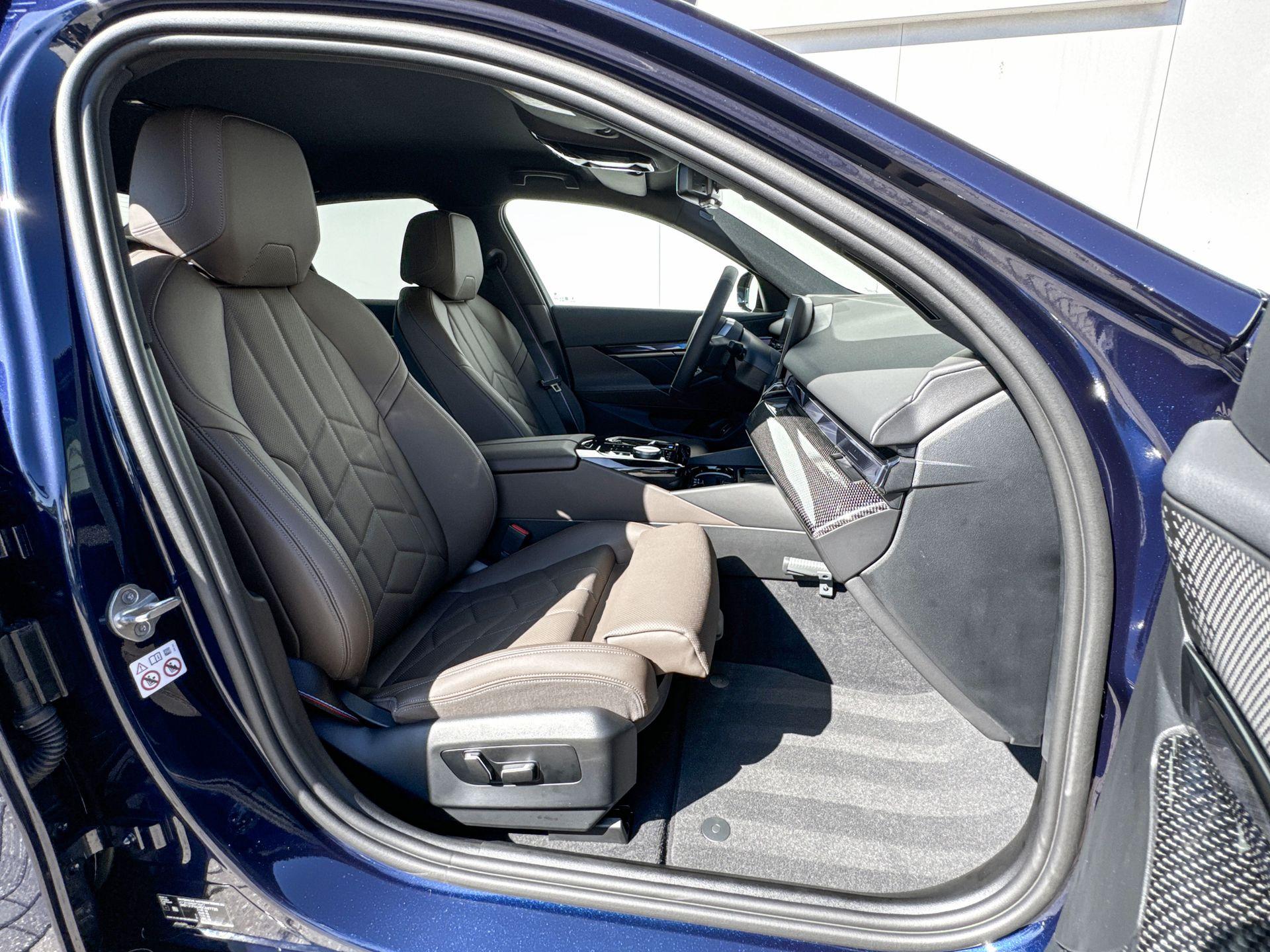 Foto van BMW I5 Edrive40