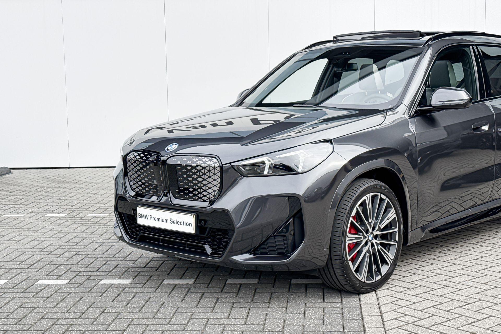Foto van BMW Ix1 Edrive20