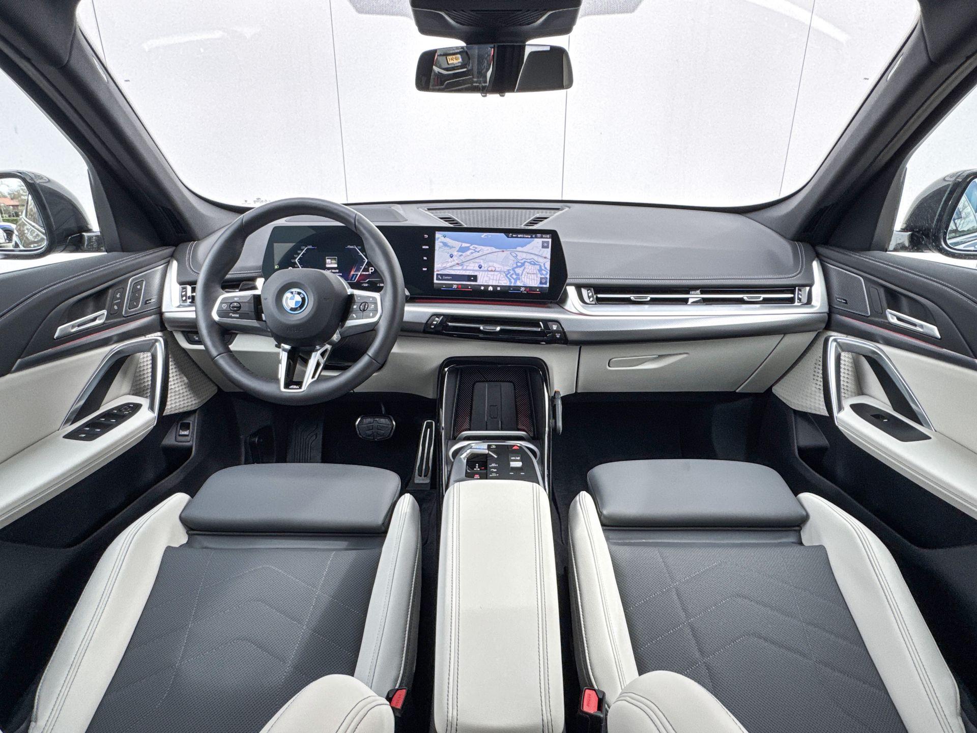 Foto van BMW Ix1 Edrive20