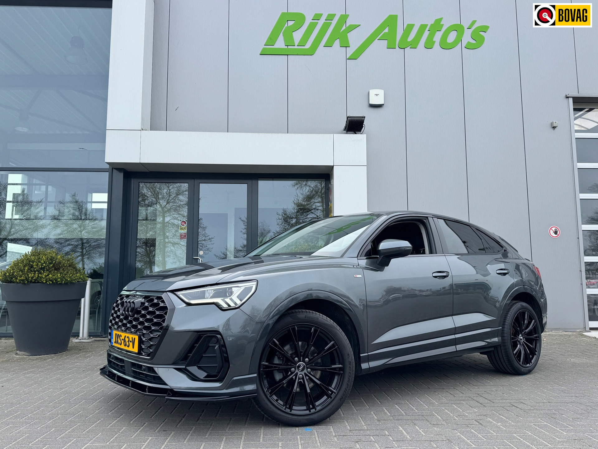 Audi Q3 Sportback 35 TFSI S-Line * Matrix Led * Trekhaak * Camera 2021 - voorkant