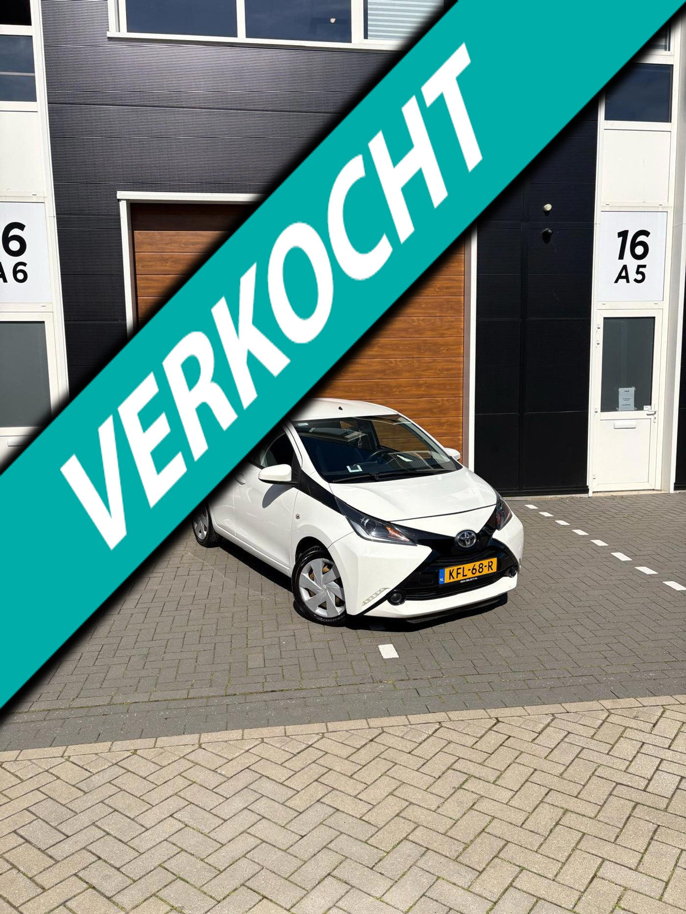Toyota Toyota Aygo 1.0 VVT-i x-play 2016 - voorkant