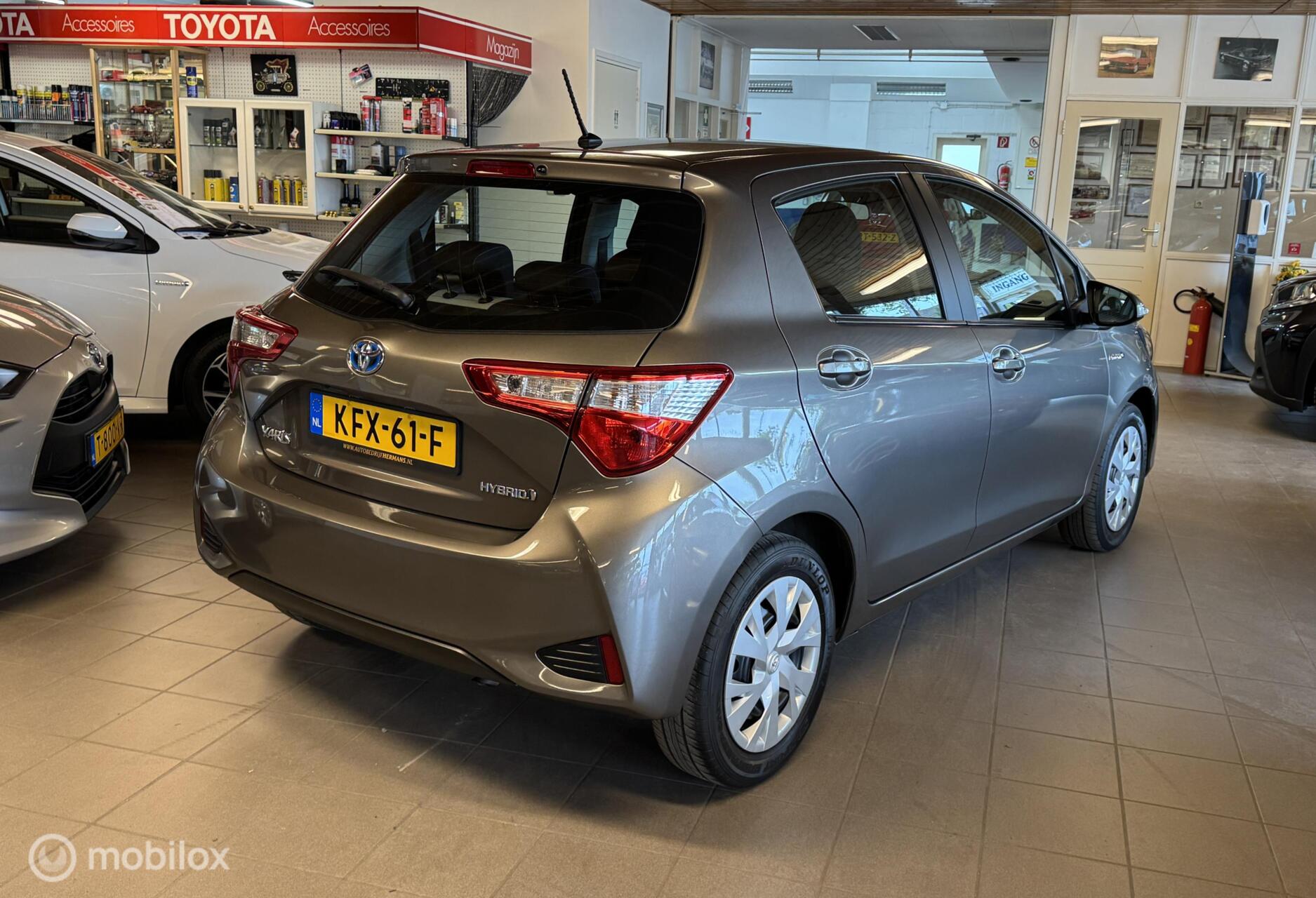 Foto van Toyota Toyota Yaris Hybrid