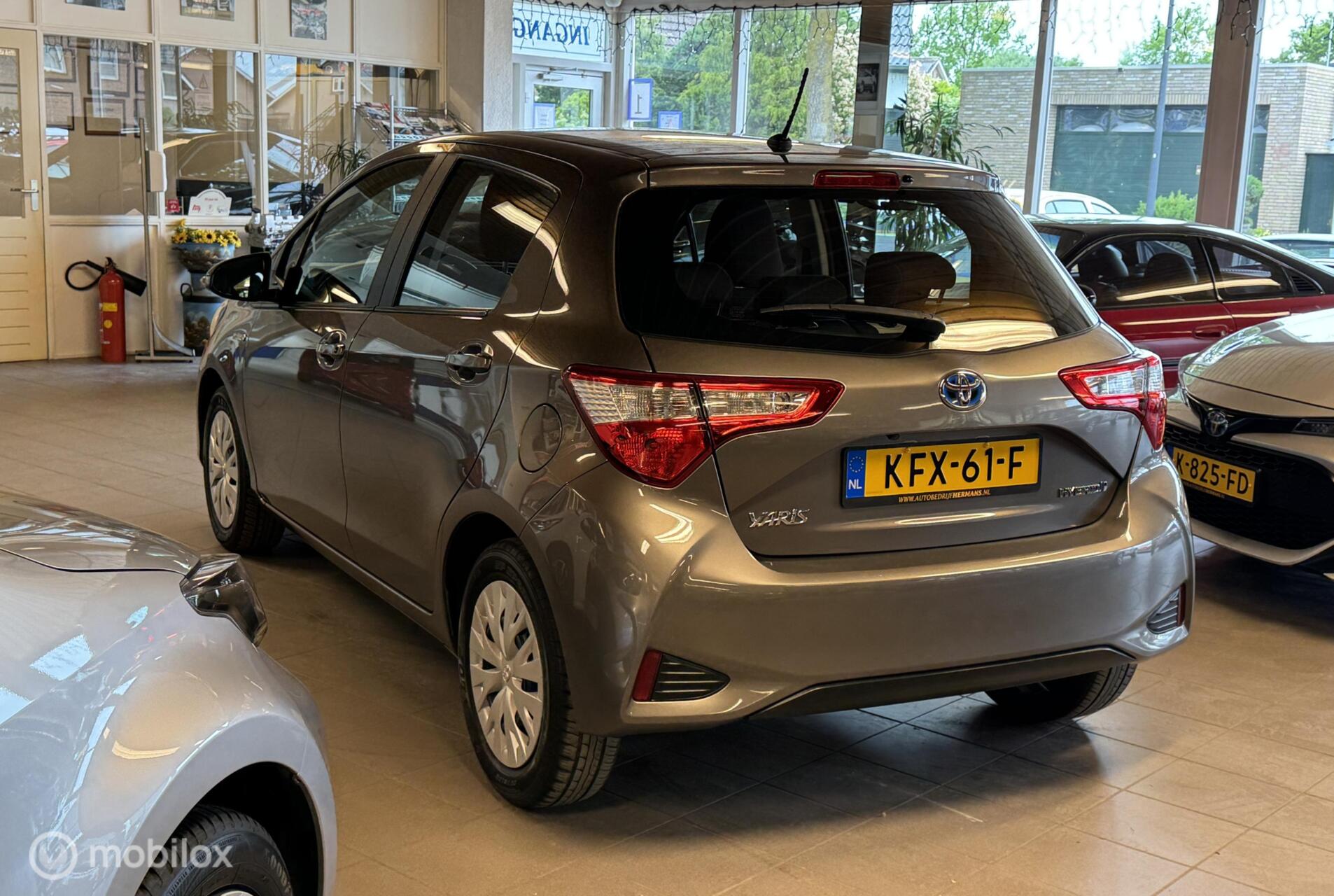 Foto van Toyota Toyota Yaris Hybrid