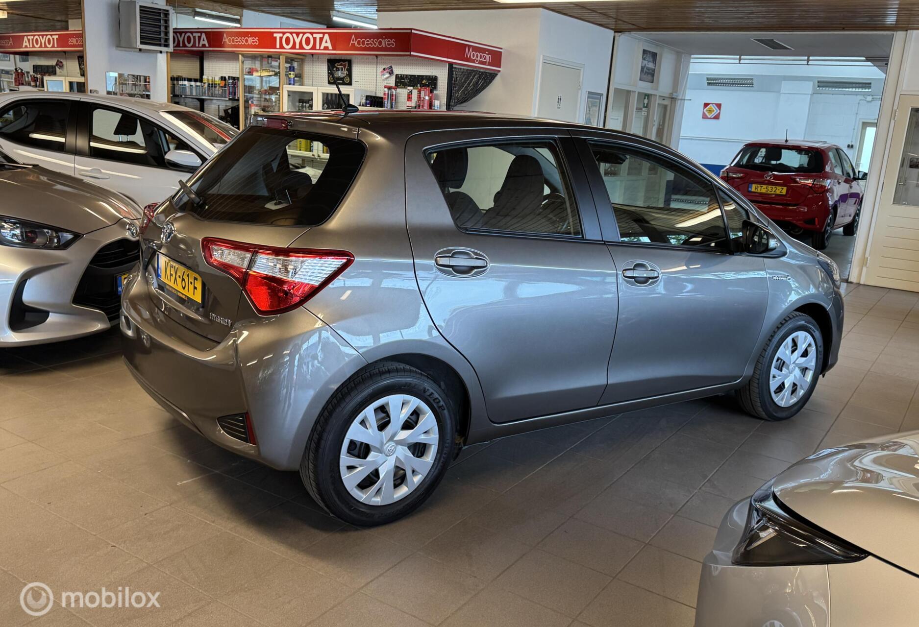 Foto van Toyota Toyota Yaris Hybrid