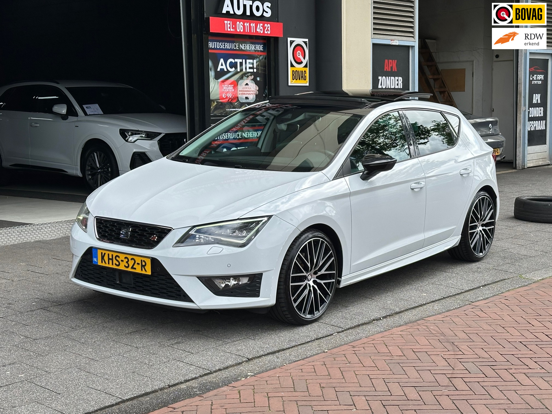 Seat Leon 2.0 TDI FR Business Intense Aut Leer Navi Carplay Pano 2016 - voorkant