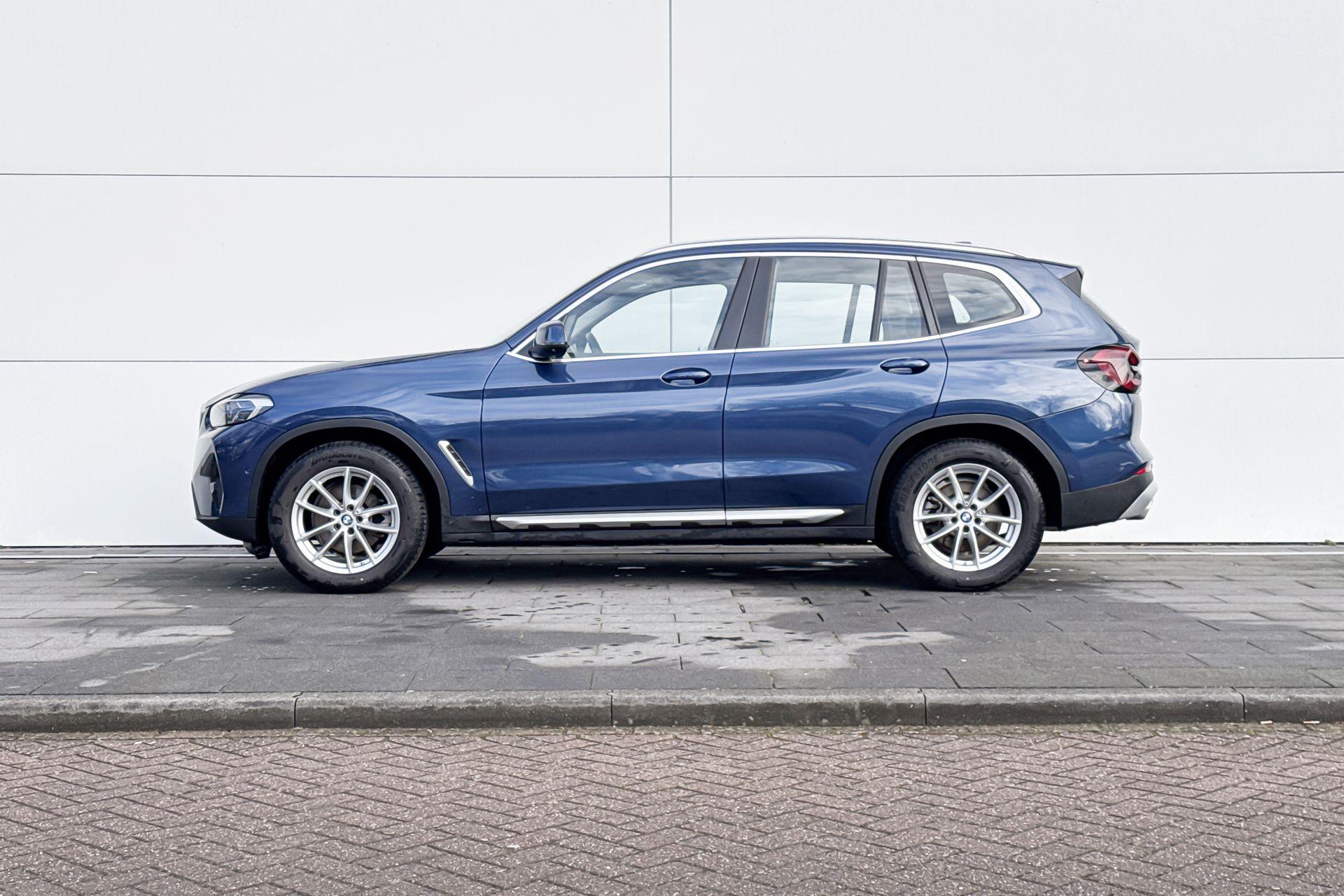 Foto van BMW X3 Xdrive20i