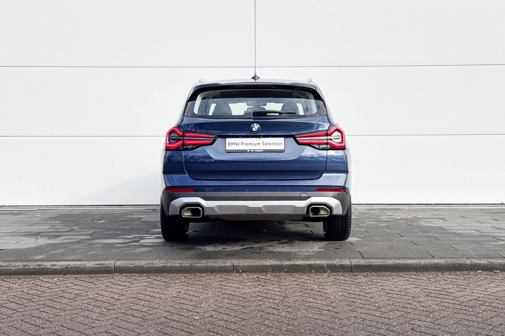 Foto van BMW X3 Xdrive20i