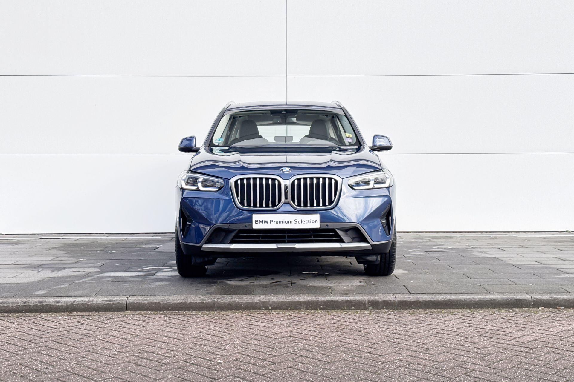 Foto van BMW X3 Xdrive20i