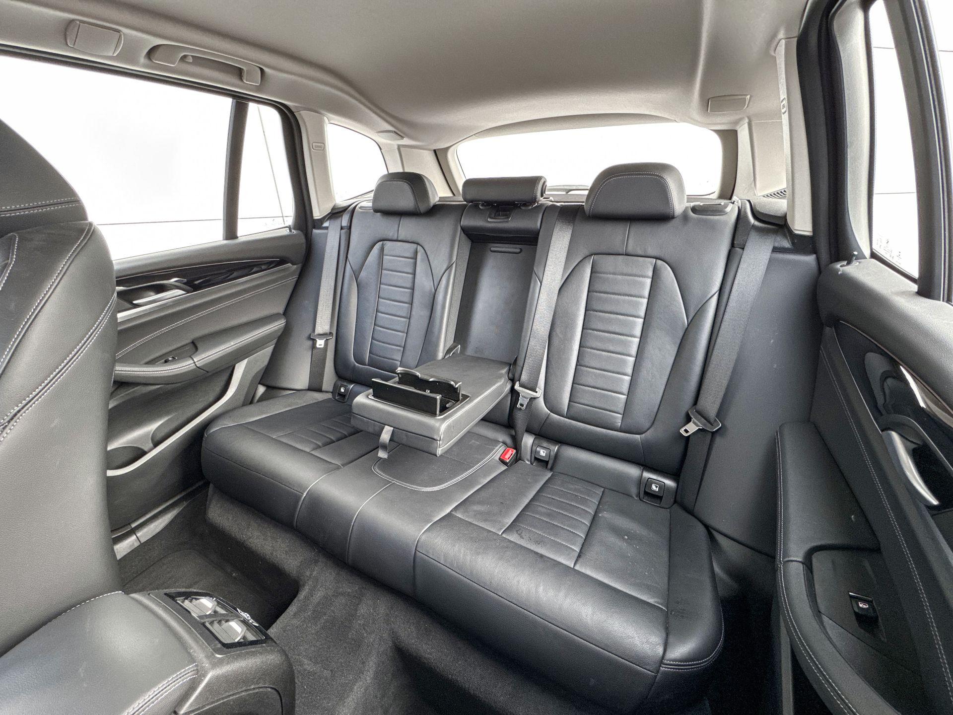 Foto van BMW X3 Xdrive20i