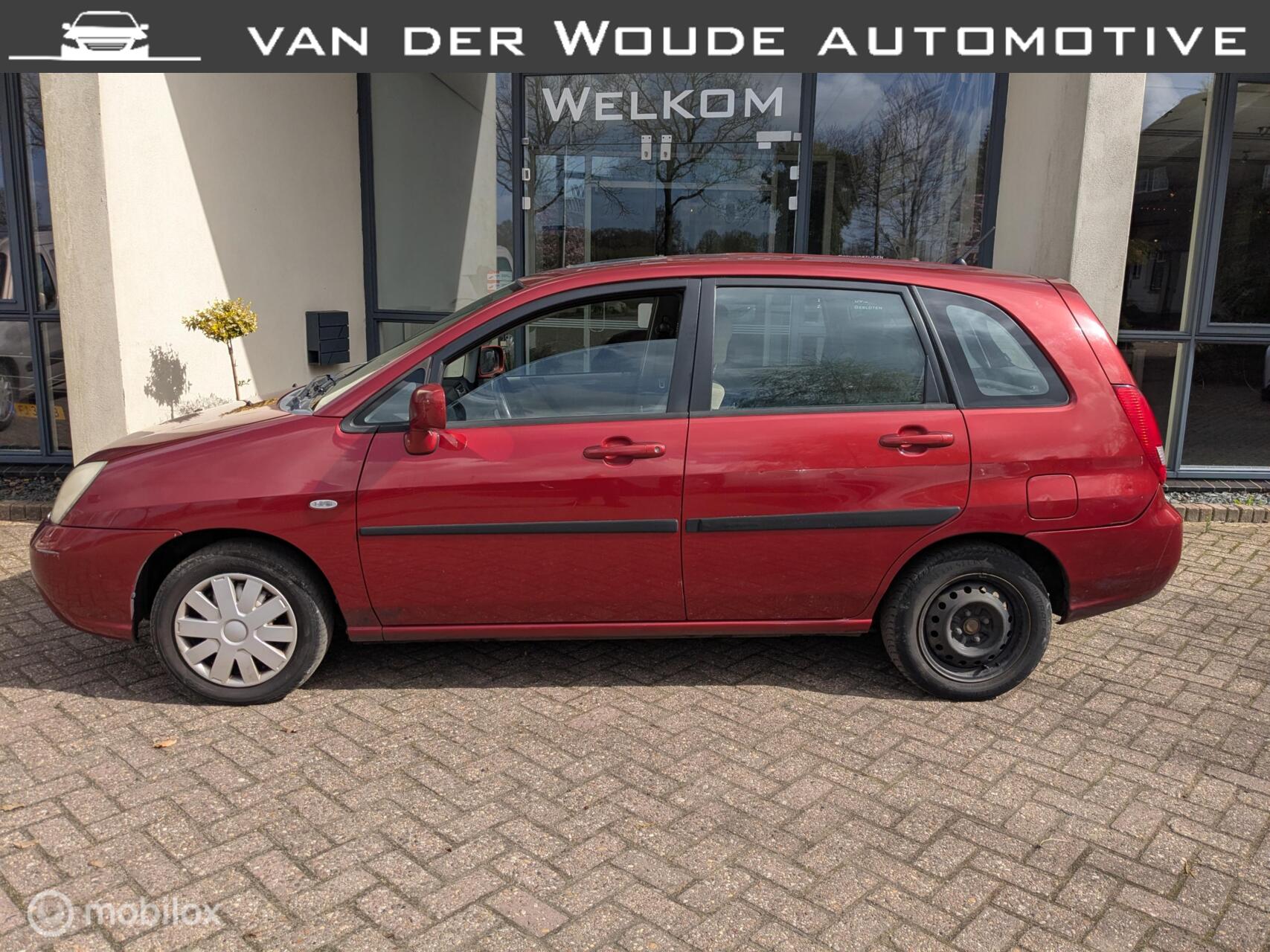 Foto van SUZUKI LIANA