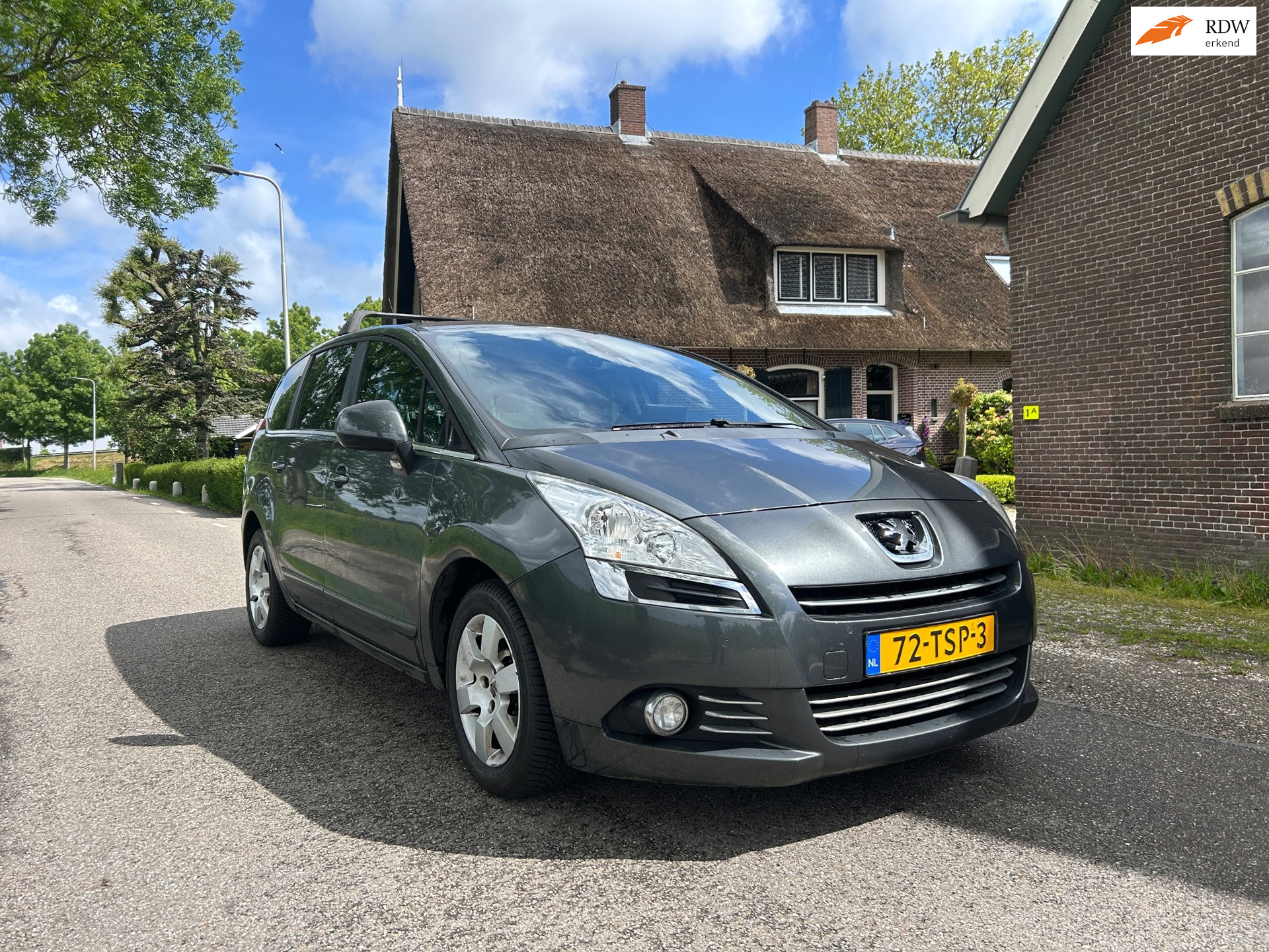 Foto van PEUGEOT 5008