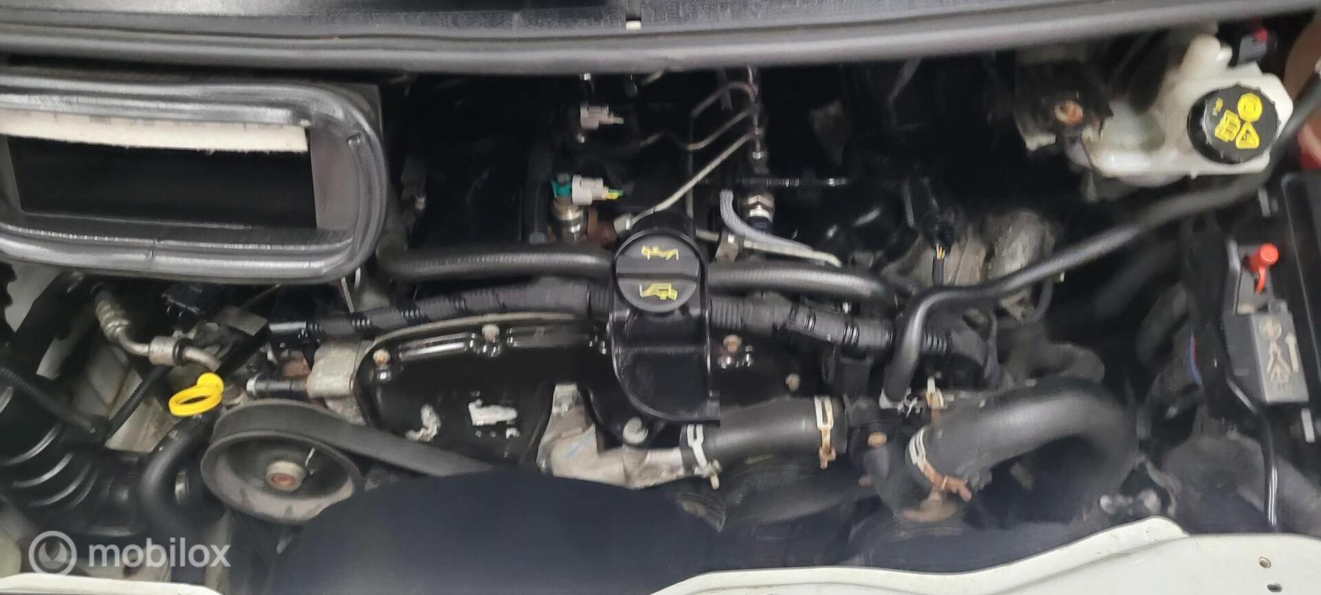 Foto van Ford Transit 350l Van 115dpf 4,27