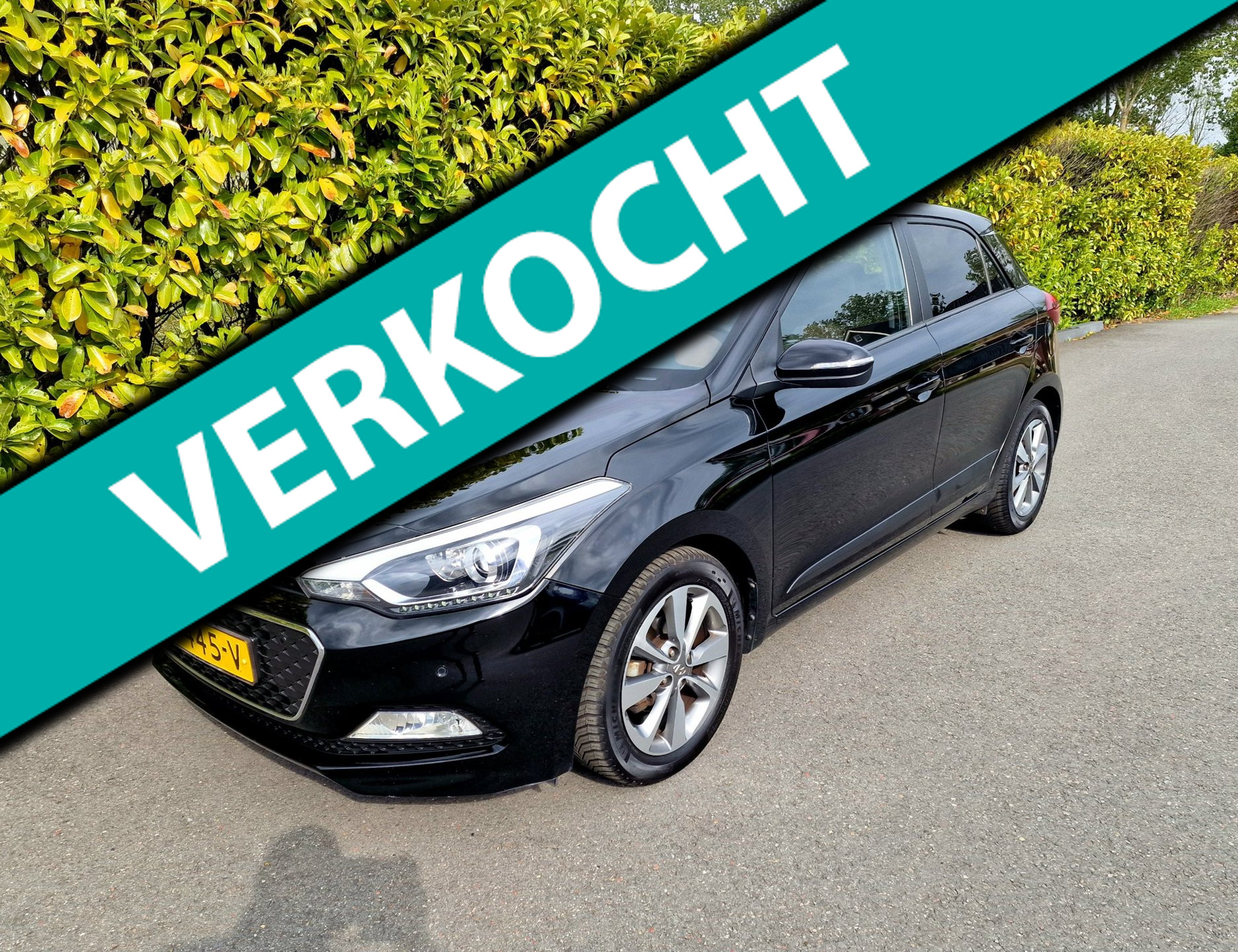 Hyundai I20 1.2 Zeer luxe uitvoering Clima Pannodak 2016 - voorkant