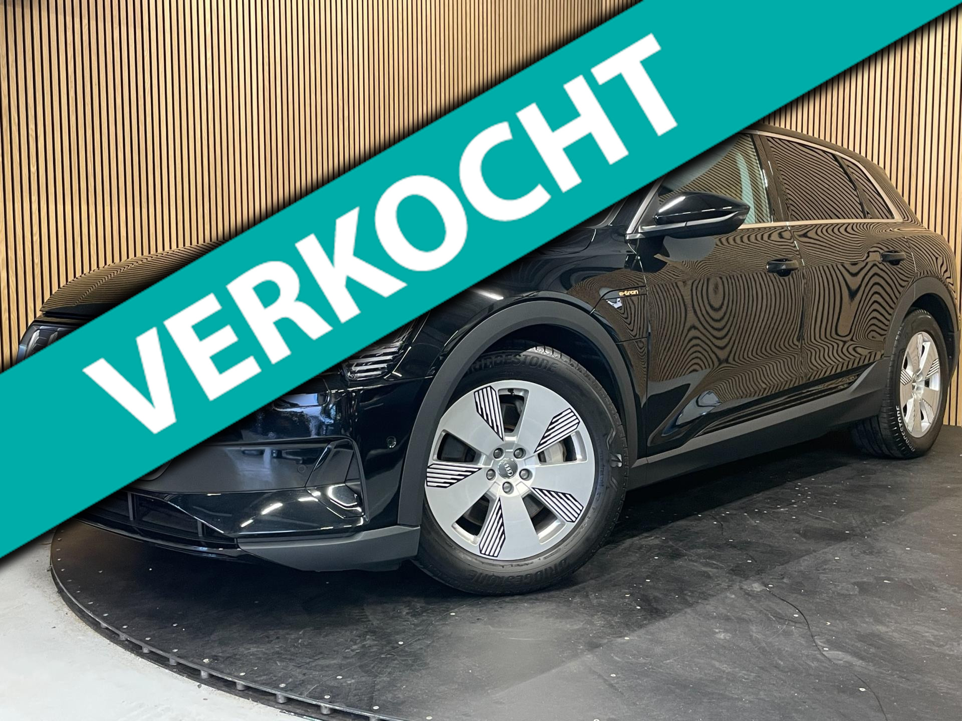 Audi E-tron 50 Quattro Edition 71 kWh|100%SOH|313PK|LEDER|VIRTUAL|NAVI|ELEK. KLEP|CLIMATE+CRUISE CONTROL|ORG.NL|1e EIG.|INCL. BTW| 2020 - voorkant