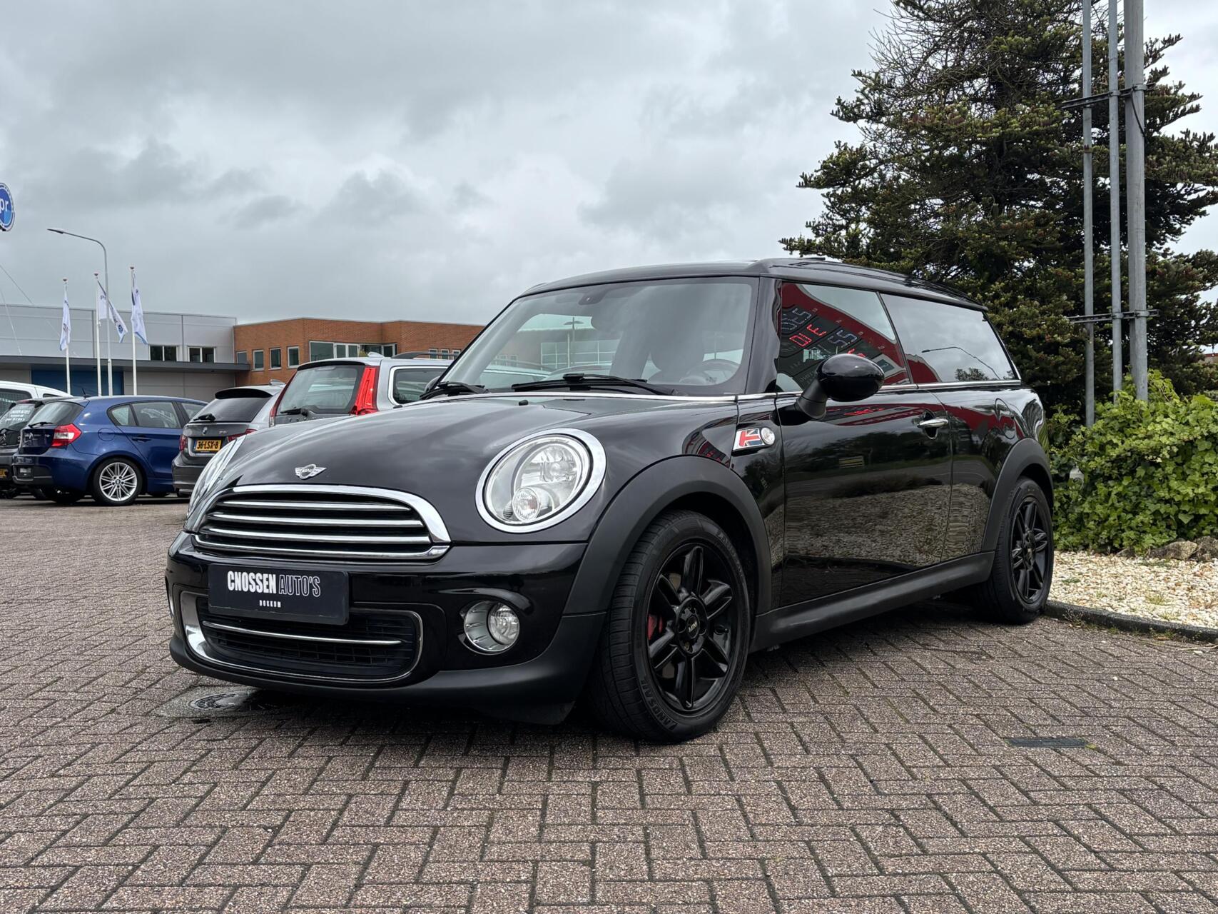 Foto van MINI COOPER CLUBMAN