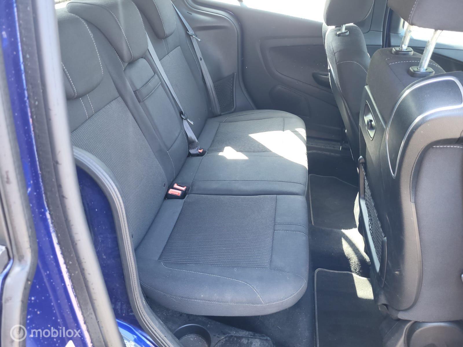 Foto van Ford B-max