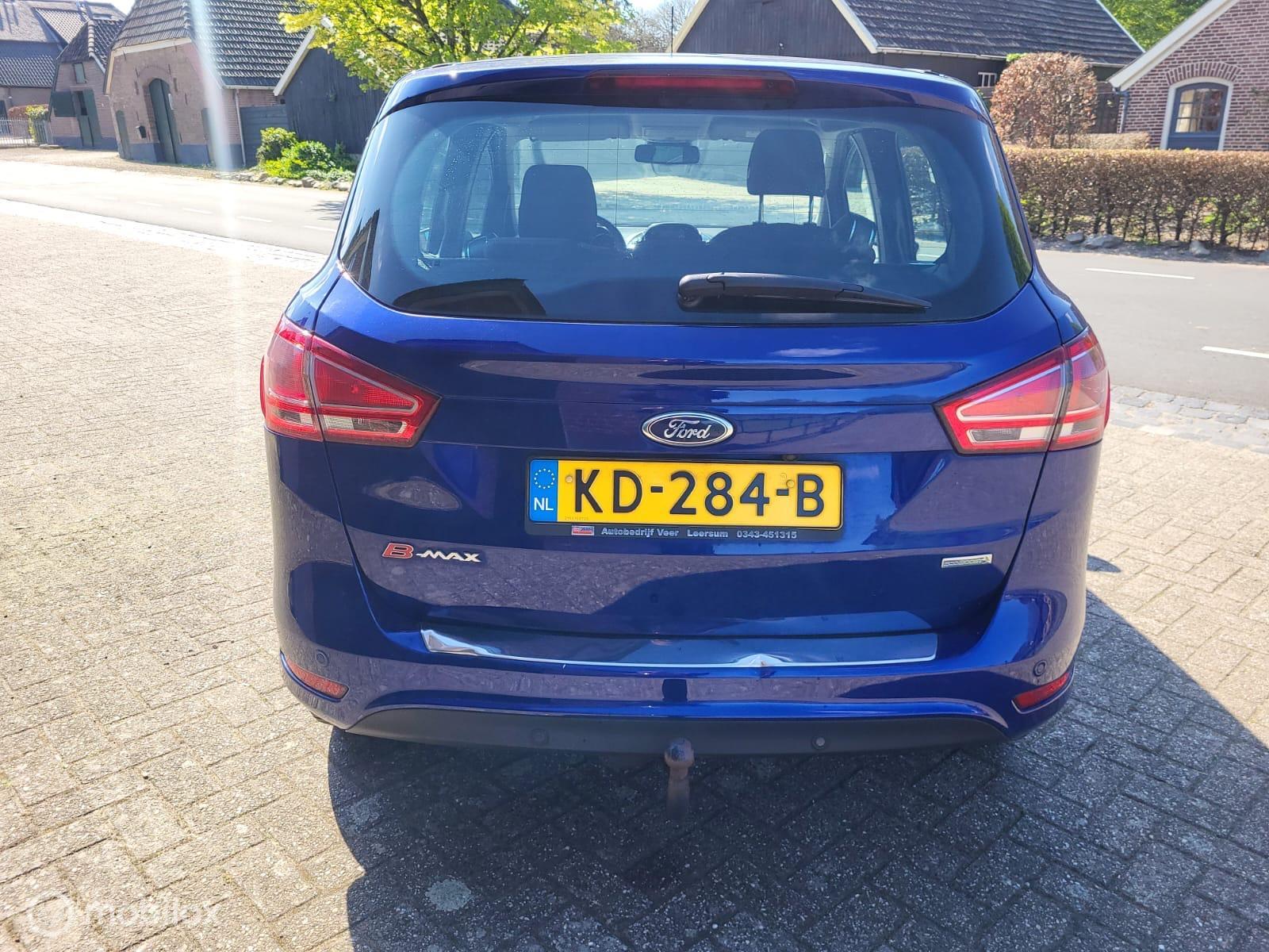 Foto van Ford B-max