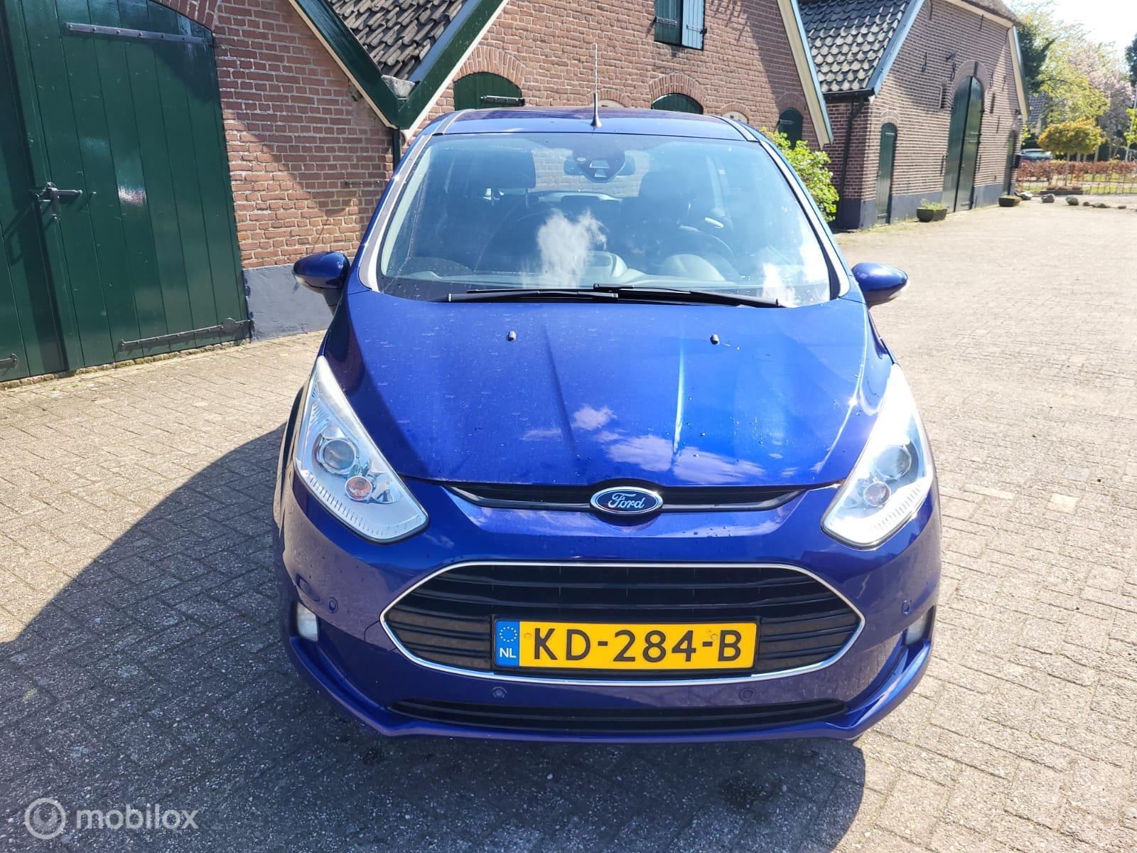 Foto van Ford B-max