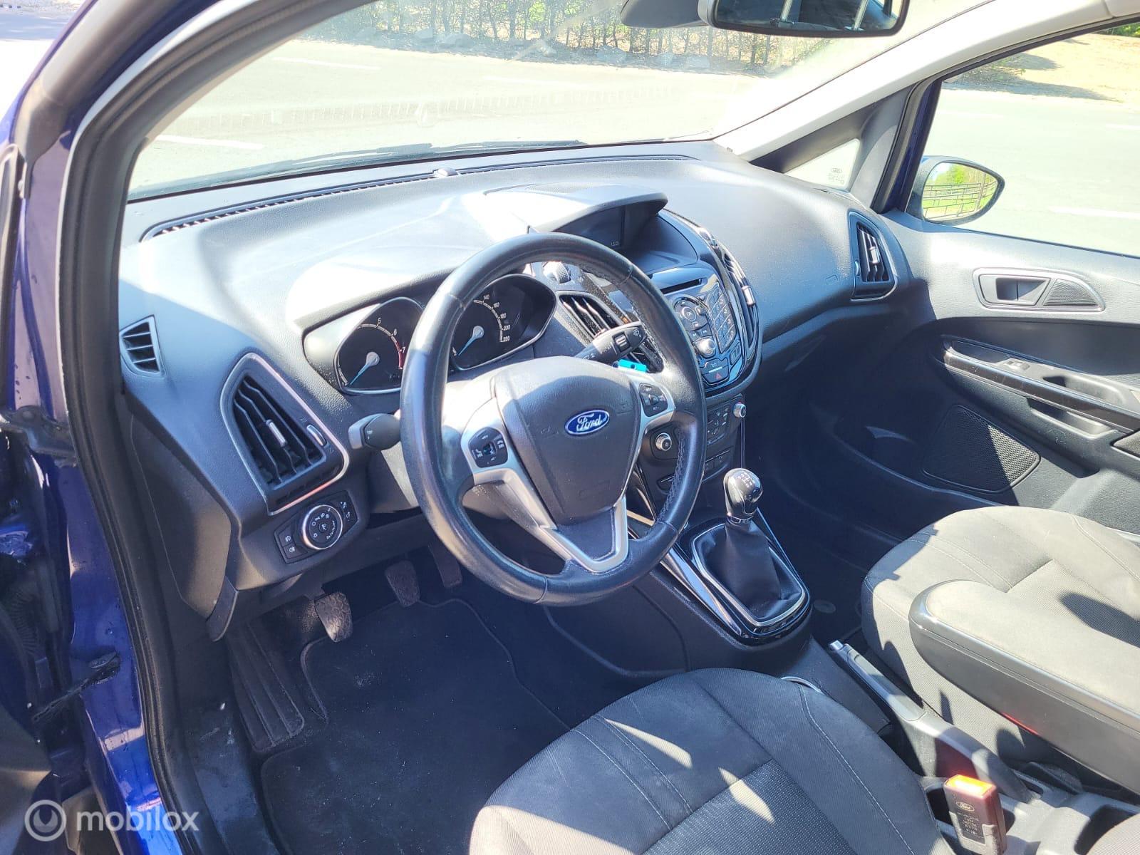 Foto van Ford B-max
