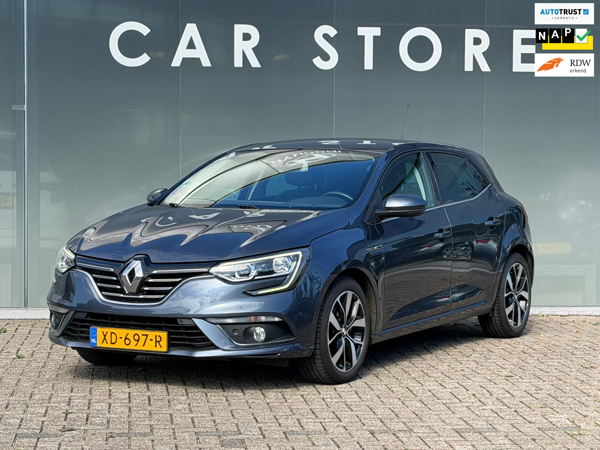 Renault Megane 1.3 TCe Bose NL AUTO 2018 - voorkant