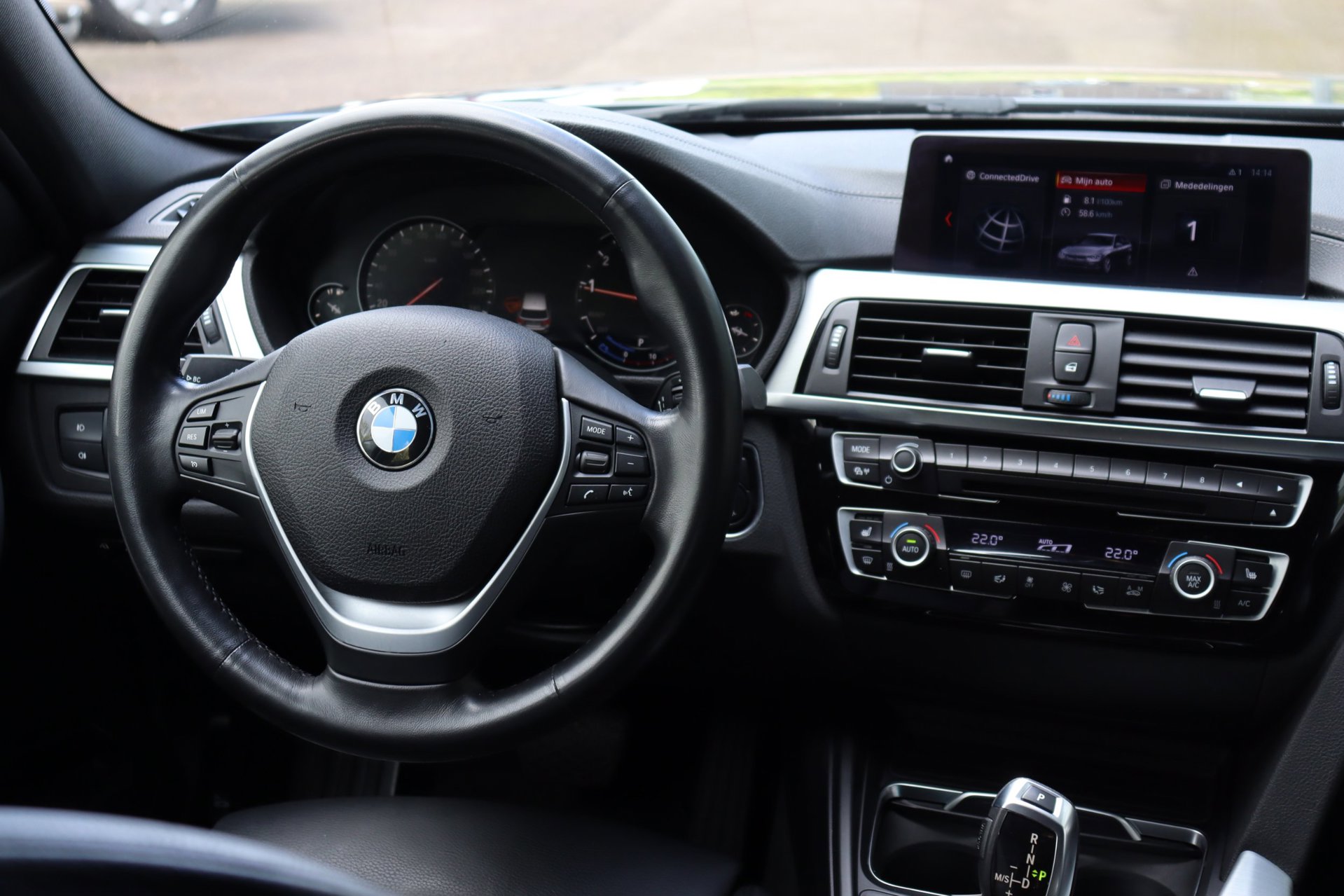 Foto van BMW 318i