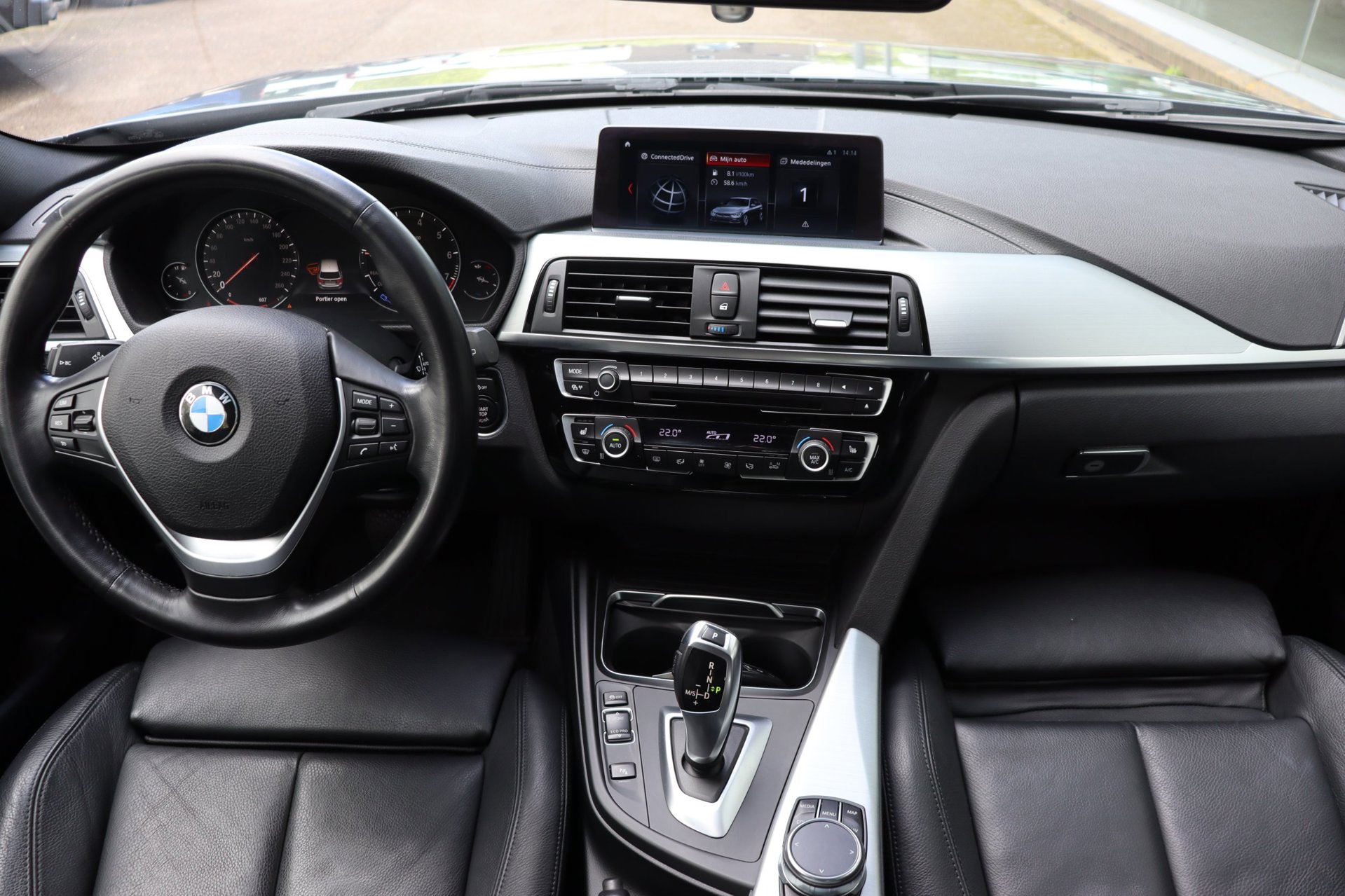 Foto van BMW 318i