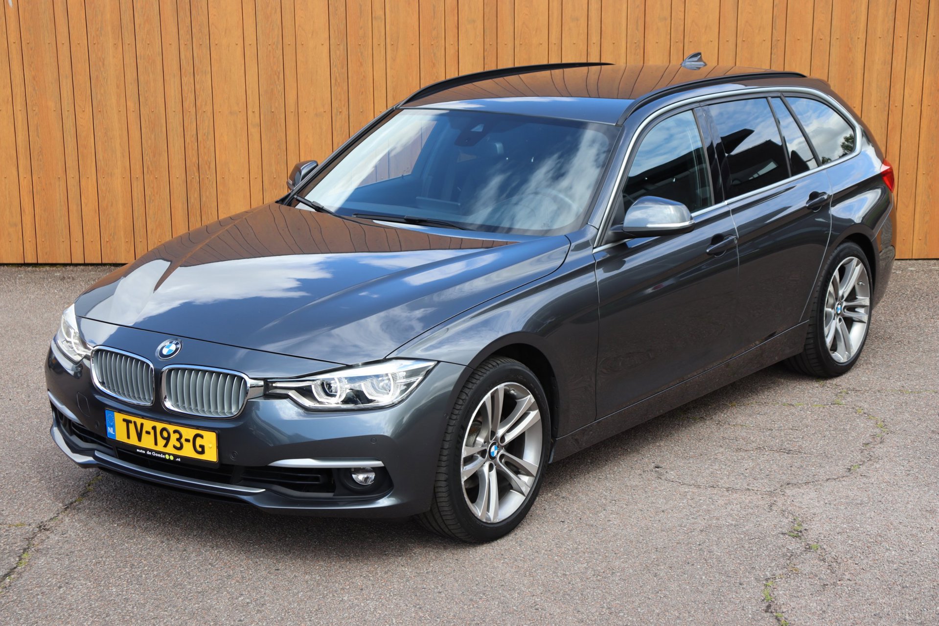 Foto van BMW 318i