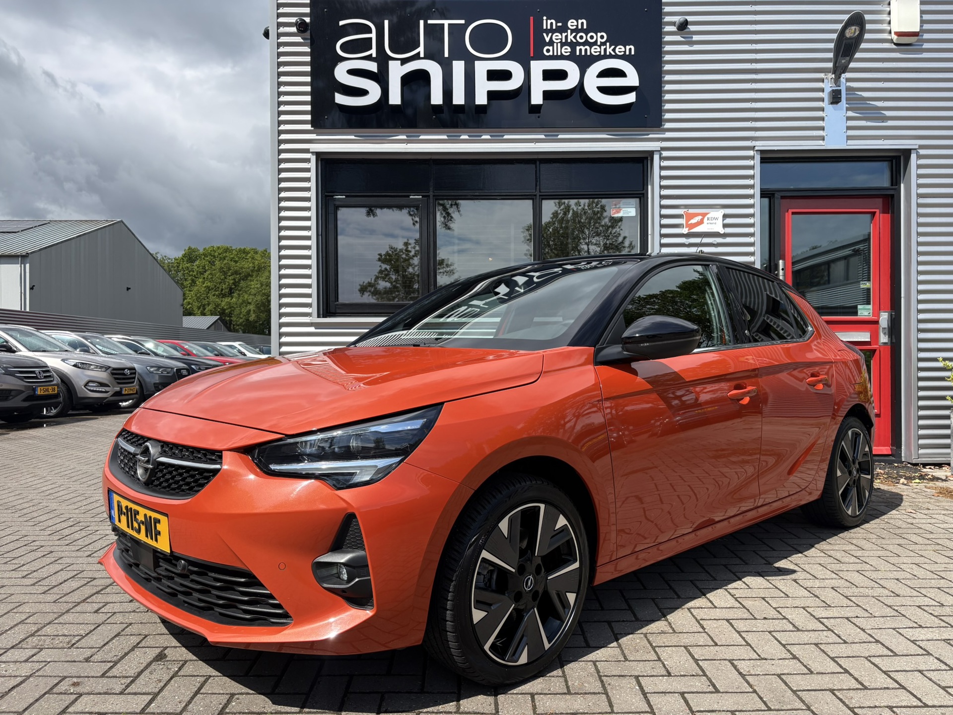 Opel Corsa GS Line 50 kWh -SOH 91.75%-STOEL + STUURWIELVERWARMING-MASSAGESTOEL-FULL LED-APPLE CARPLAY/ANDROID AUTO-17'' LMV- 2021 - voorkant
