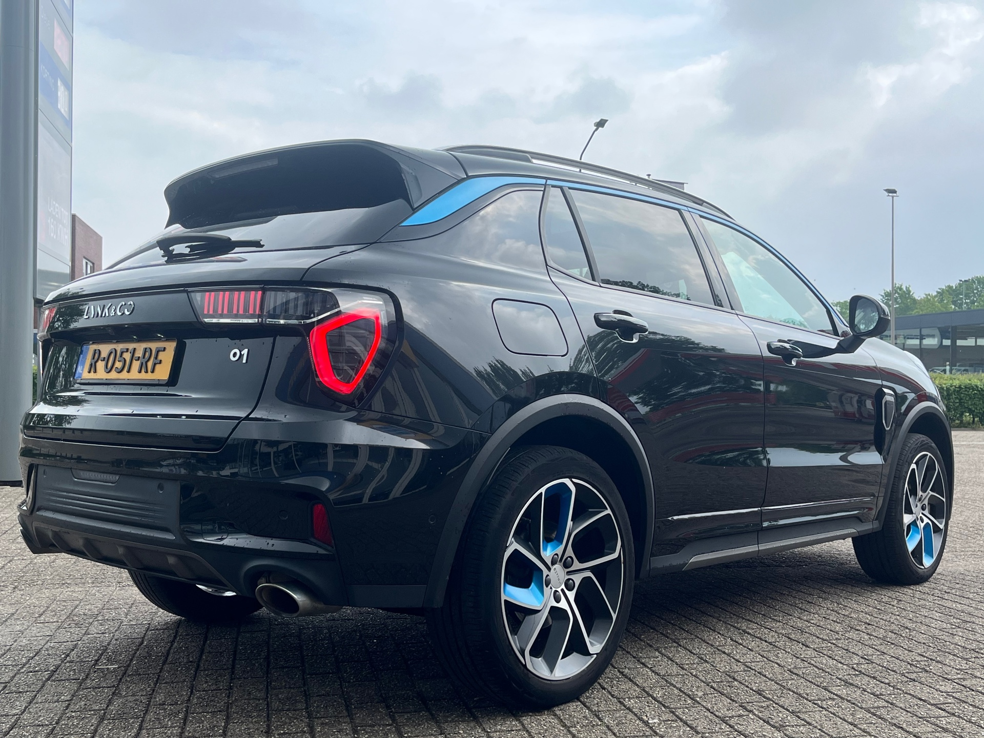 Foto van Lynk&co LYNK & Co 01