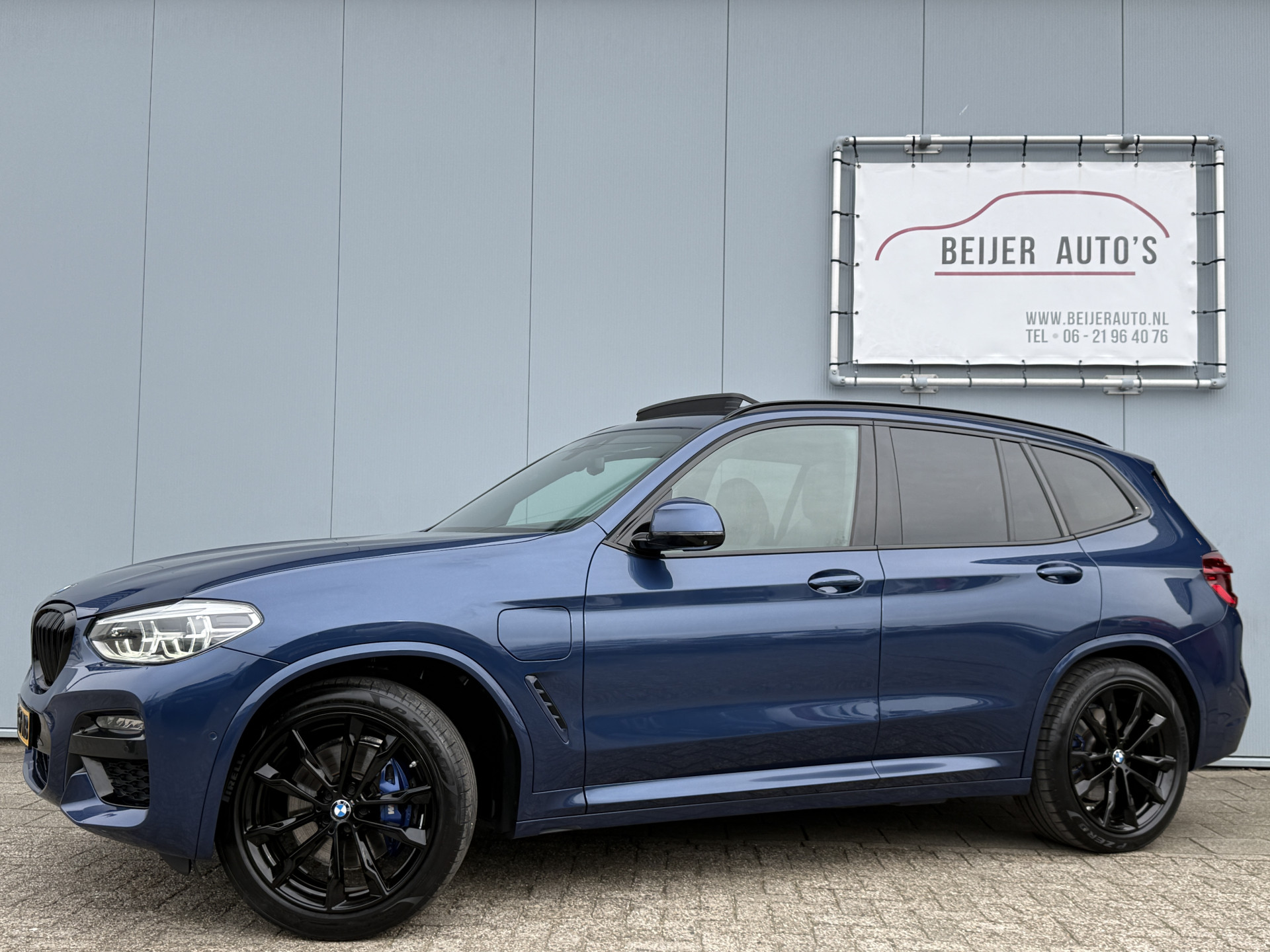 Foto van BMW X3 XDRIVE30E
