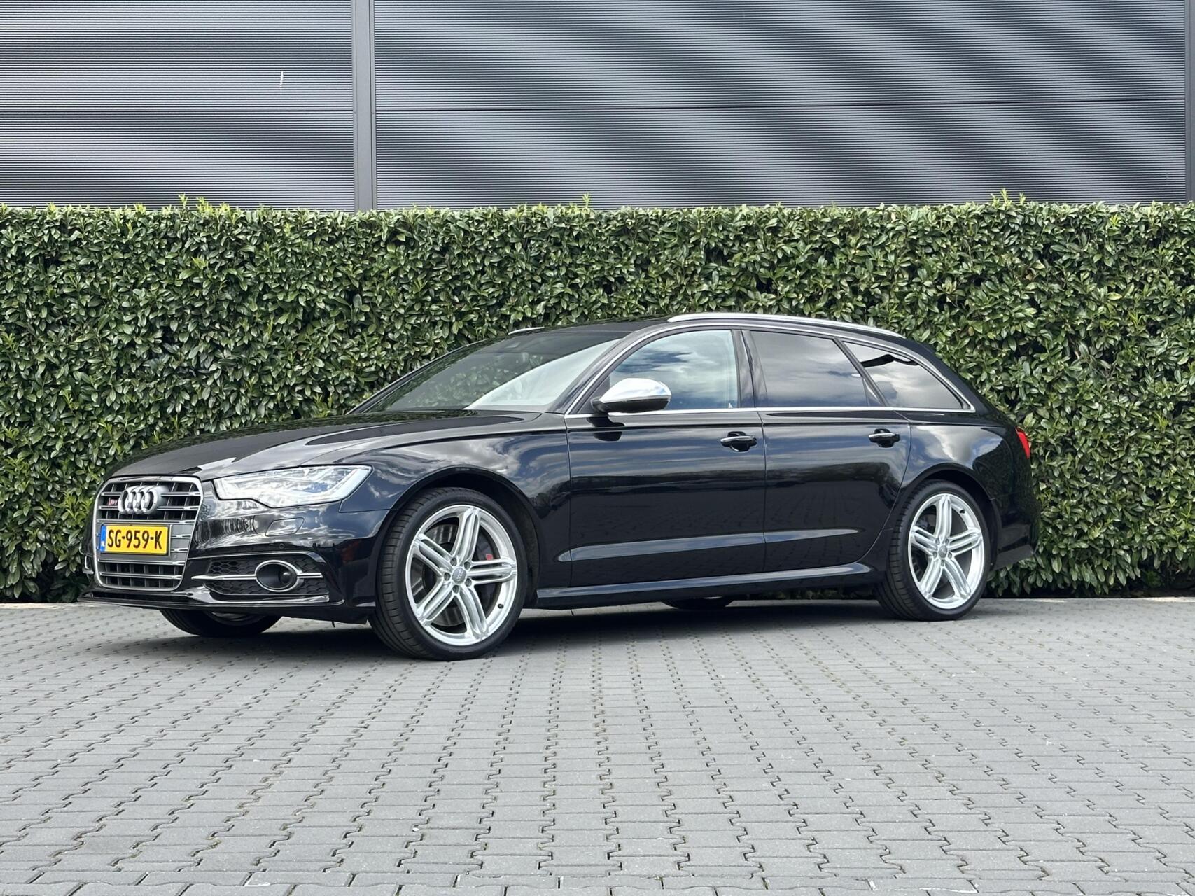 Audi S6 Avant 4.0 TFSI S6 quattro Pro Line Plus, AUDI EXCLUSIVE, PANORAMADAK, RS-STOELEN, BOSE, LUCHTVERING, MATRIX, ADAPT CRUISE CONTROL, 4-ZONE CLIMATE CONTROL, KEYLESS, HUD, PDC, LICHTMETAAL 20" 2014 - voorkant