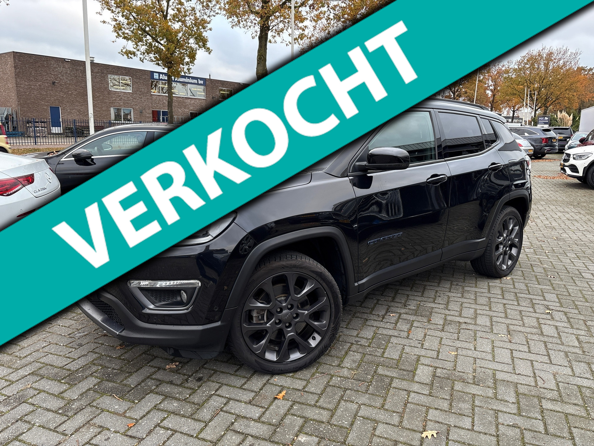 Foto van JEEP COMPASS