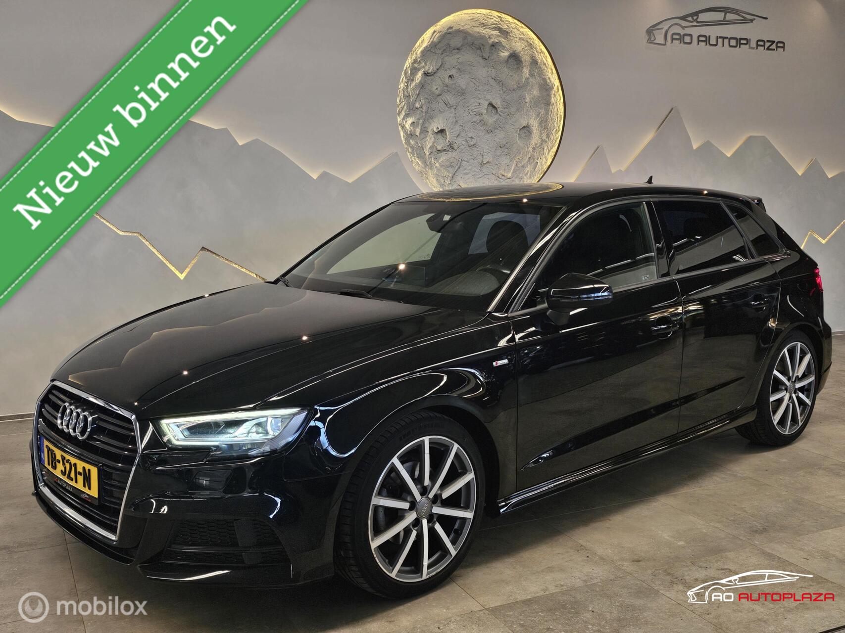 Audi A3 Sportback 1.5 TFSI CoD 3x S-line Leder/Stoelverwarming 2018 - voorkant