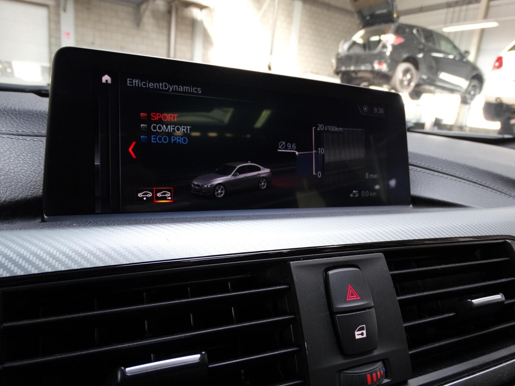 Foto van BMW 318i