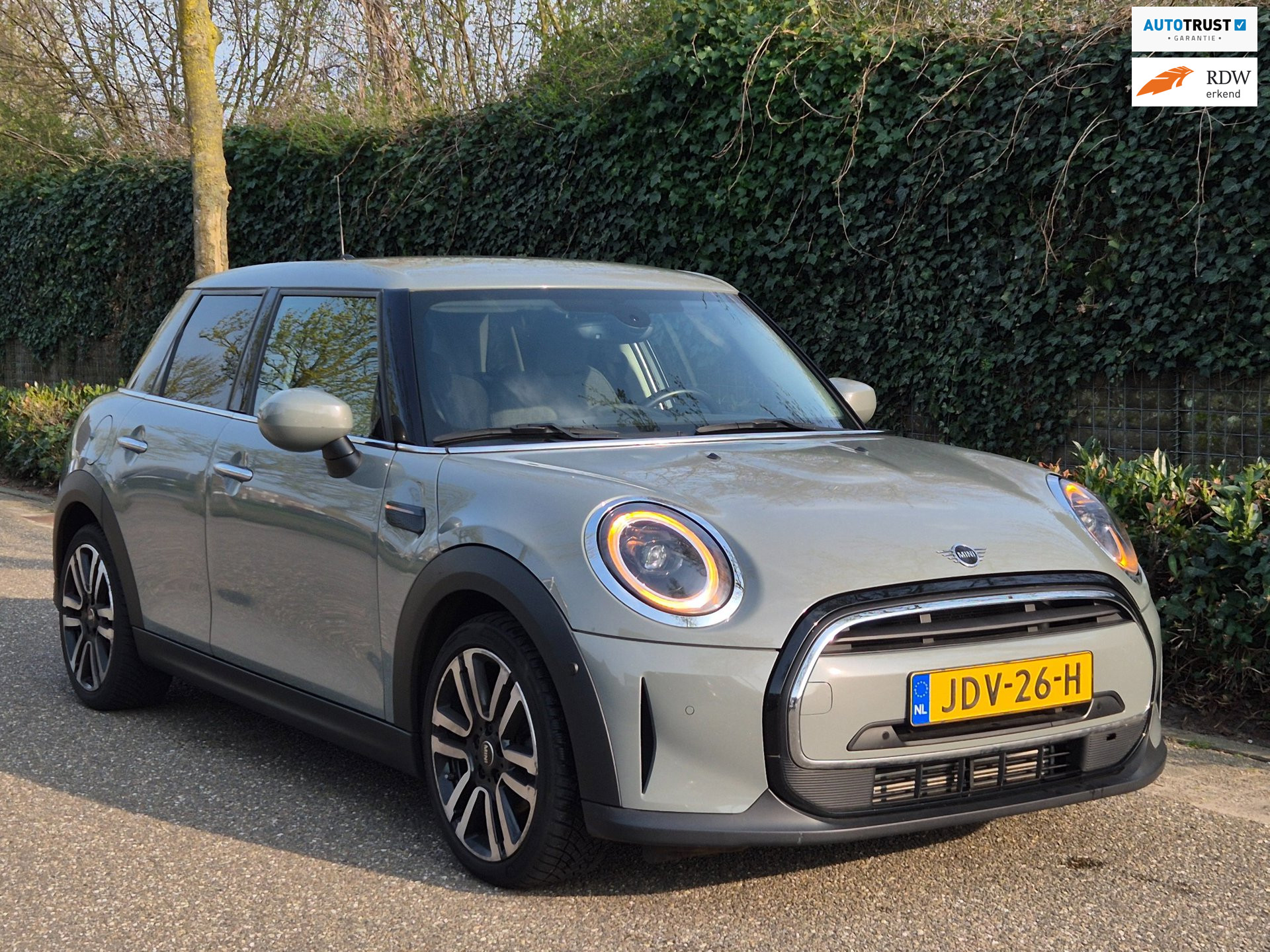 Foto van MINI ONE