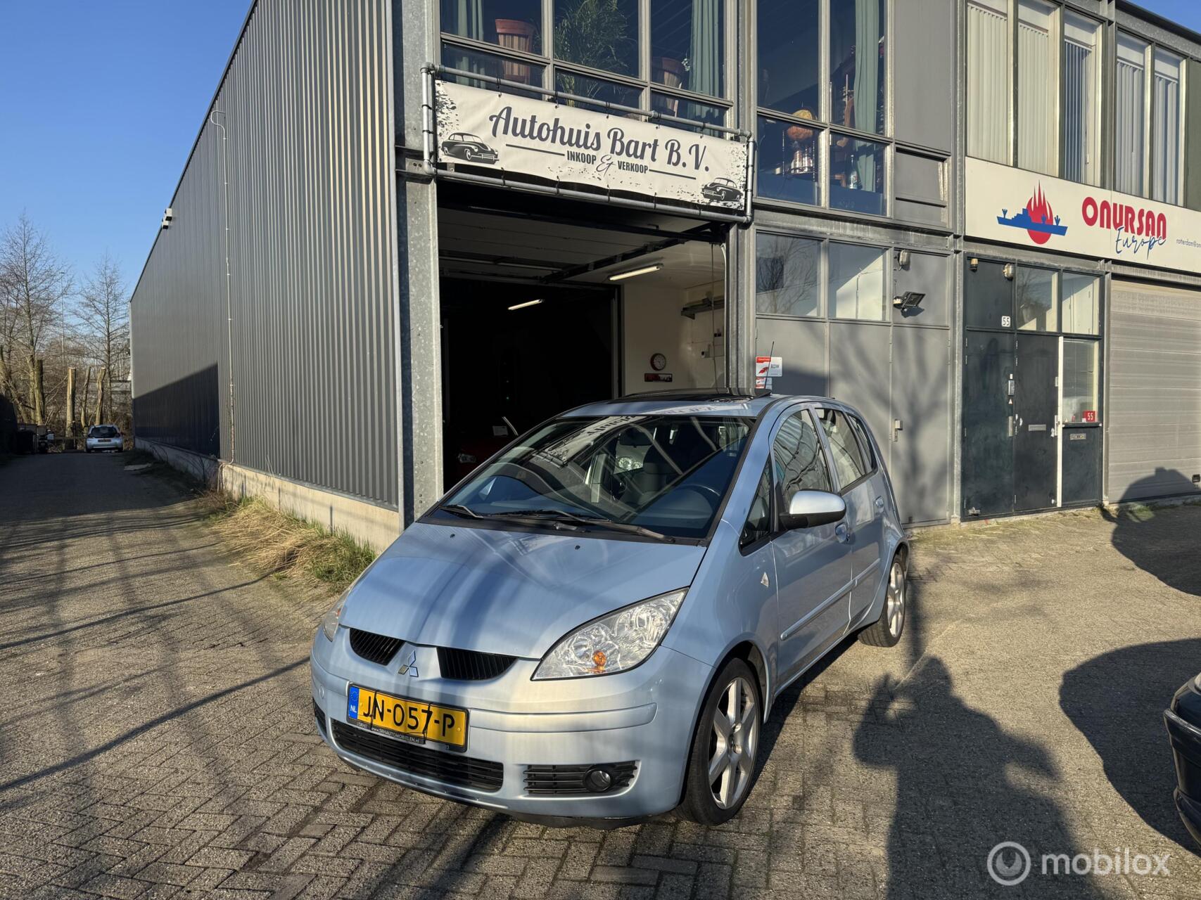 Foto van Mitsubishi Colt
