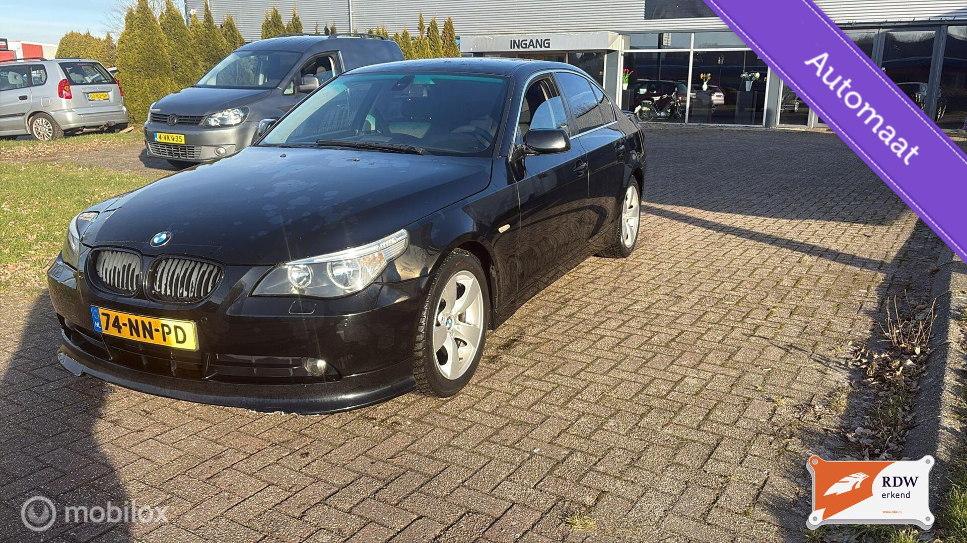 BMW 5er Reihe 520i 2004 - voorkant